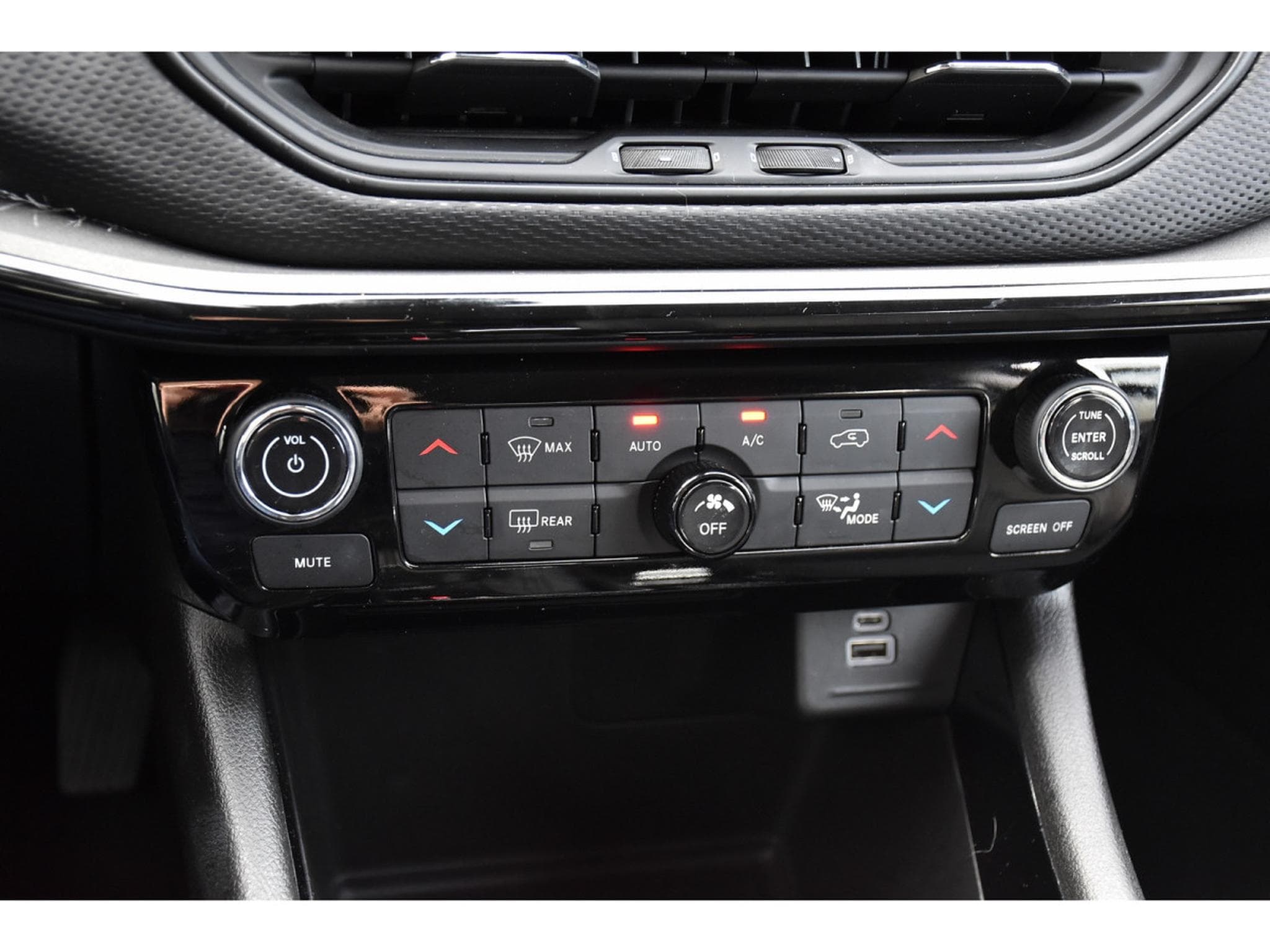 Jeep Compass 1.3 Turbo T4 PHEV eAWD Trailhawk CUIR MEMO LANE CAM 1° MAIN (2024) - Photo 16