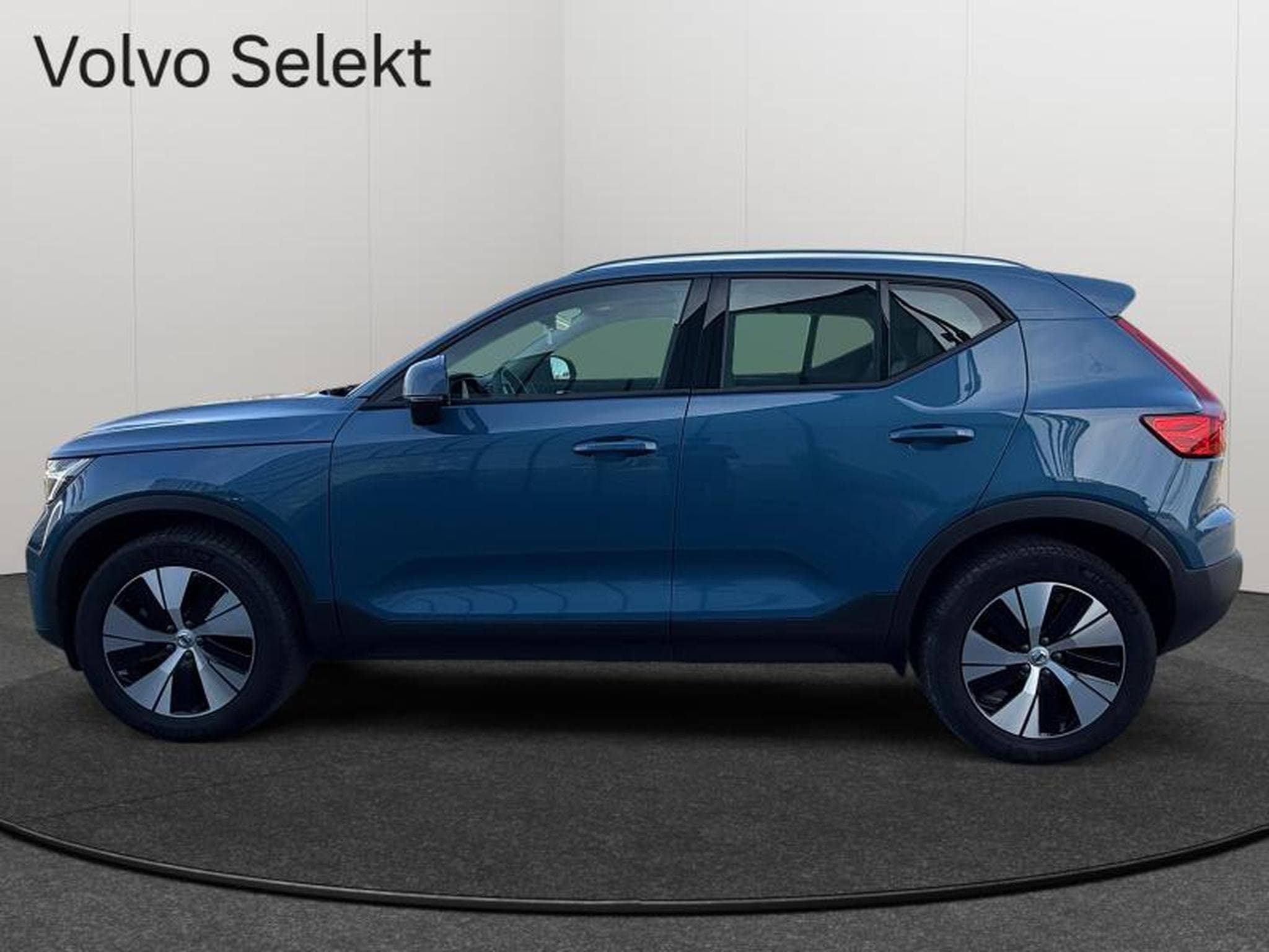 Volvo XC40 B3 Core / Essence (2025) - Foto 4