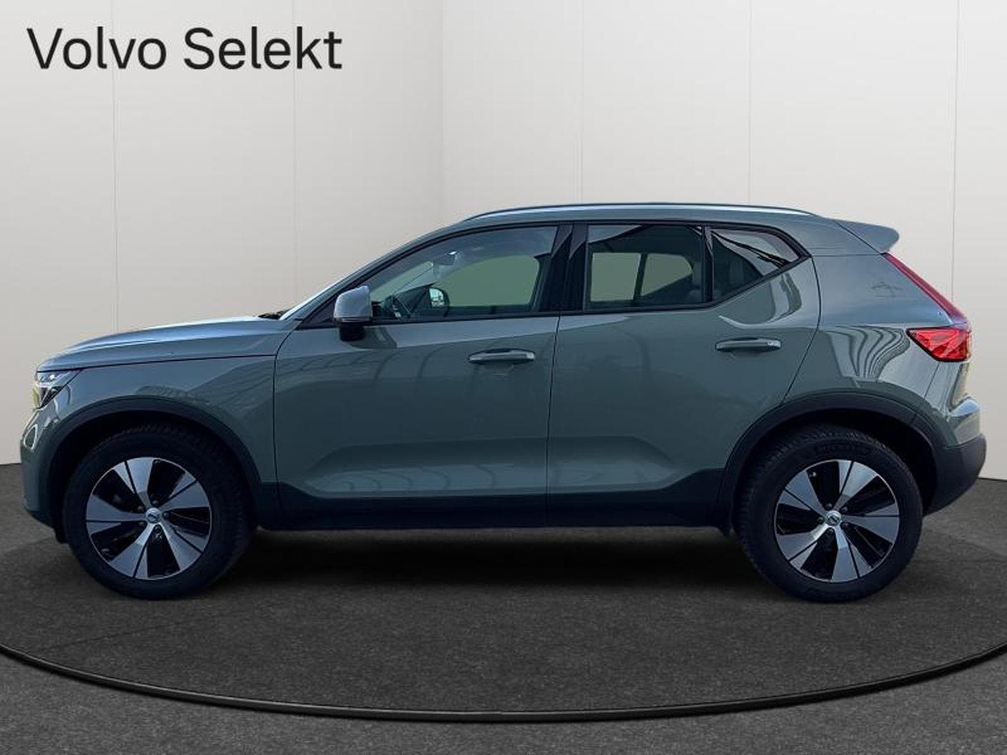 Volvo XC40 B3 Core / Essence (2025) - Foto 4