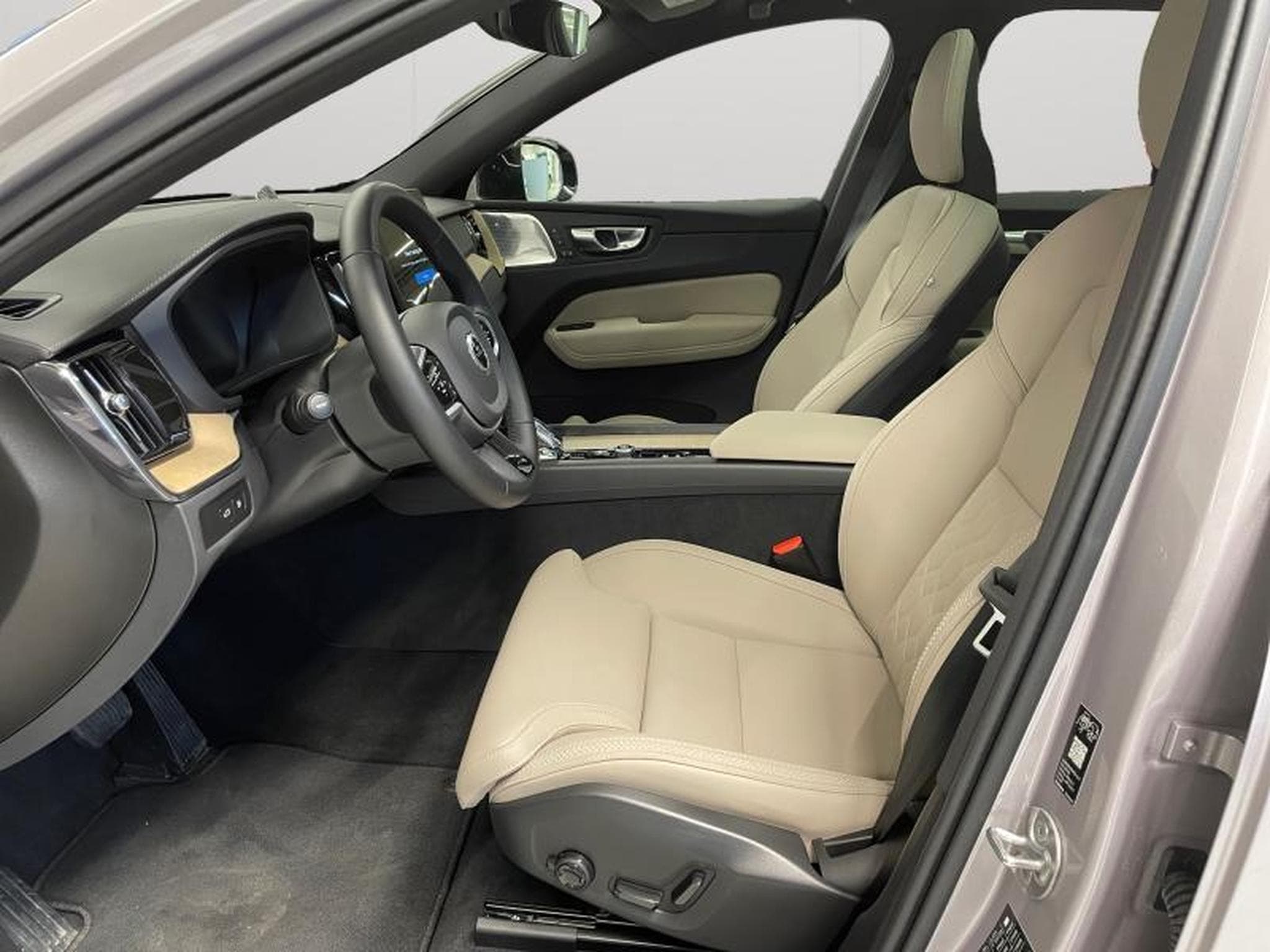 Volvo XC60 ULTRA (2025) - Foto 10