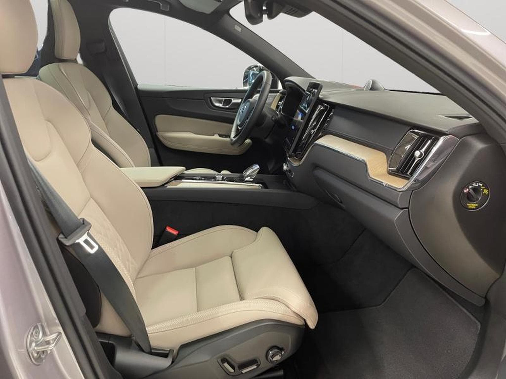 Volvo XC60 ULTRA (2025) - Foto 15