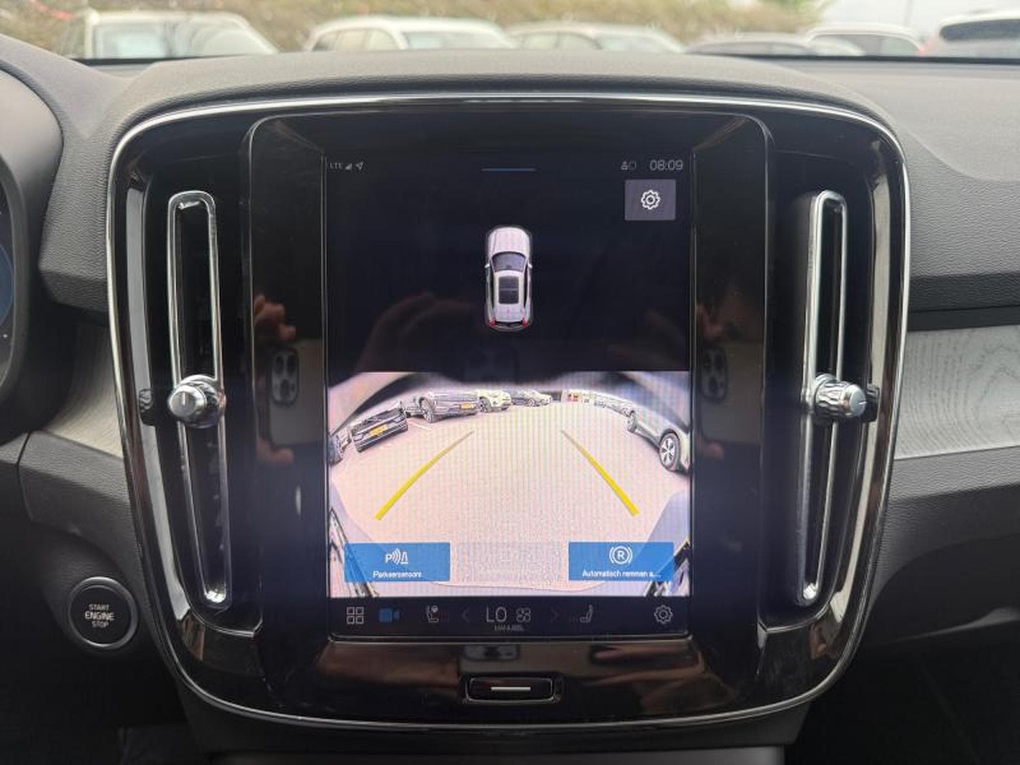 Volvo XC40 B3 Core / Essence (2025) - Foto 17