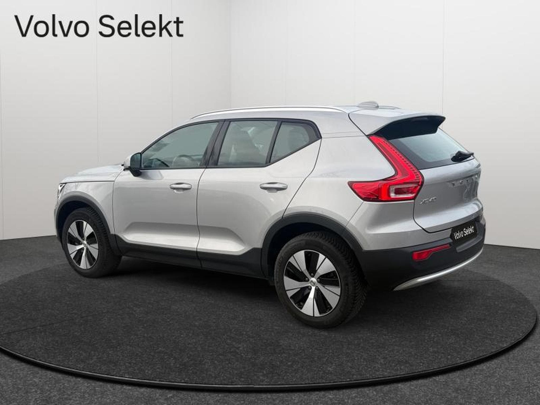 Volvo XC40 B3 Core / Essence (2025) - Foto 5
