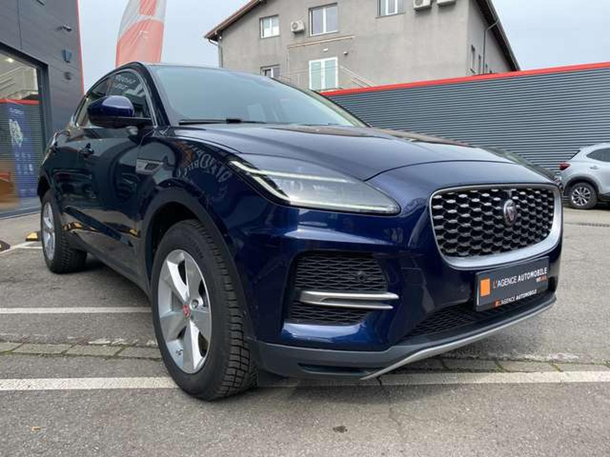 Jaguar E-Pace E-Pace D165 AWD Aut. S jusqu'à 48 mois garantie (2021) - Photo 4