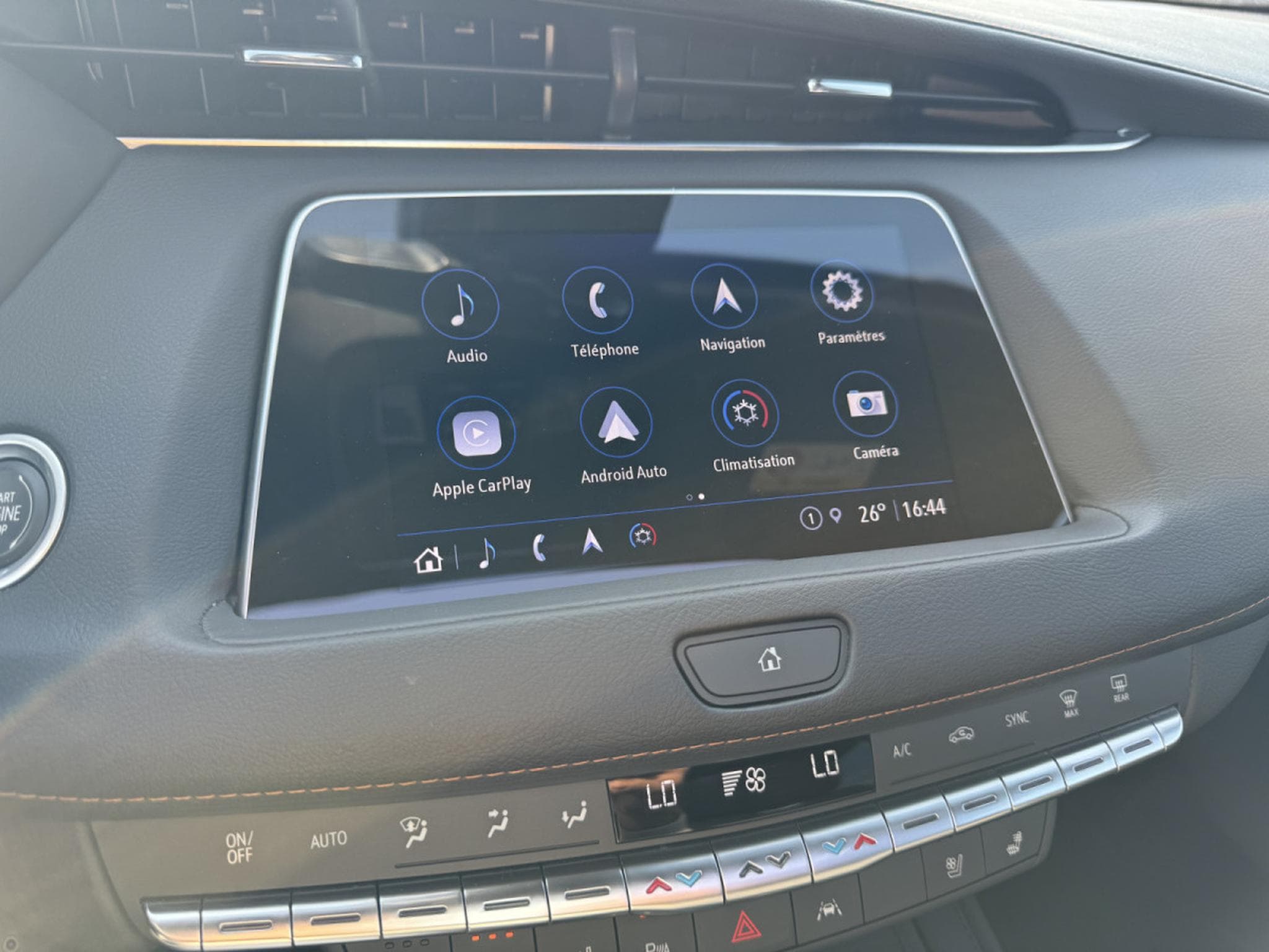 Cadillac XT4 350 T AWD SPORT (2022) - Photo 22