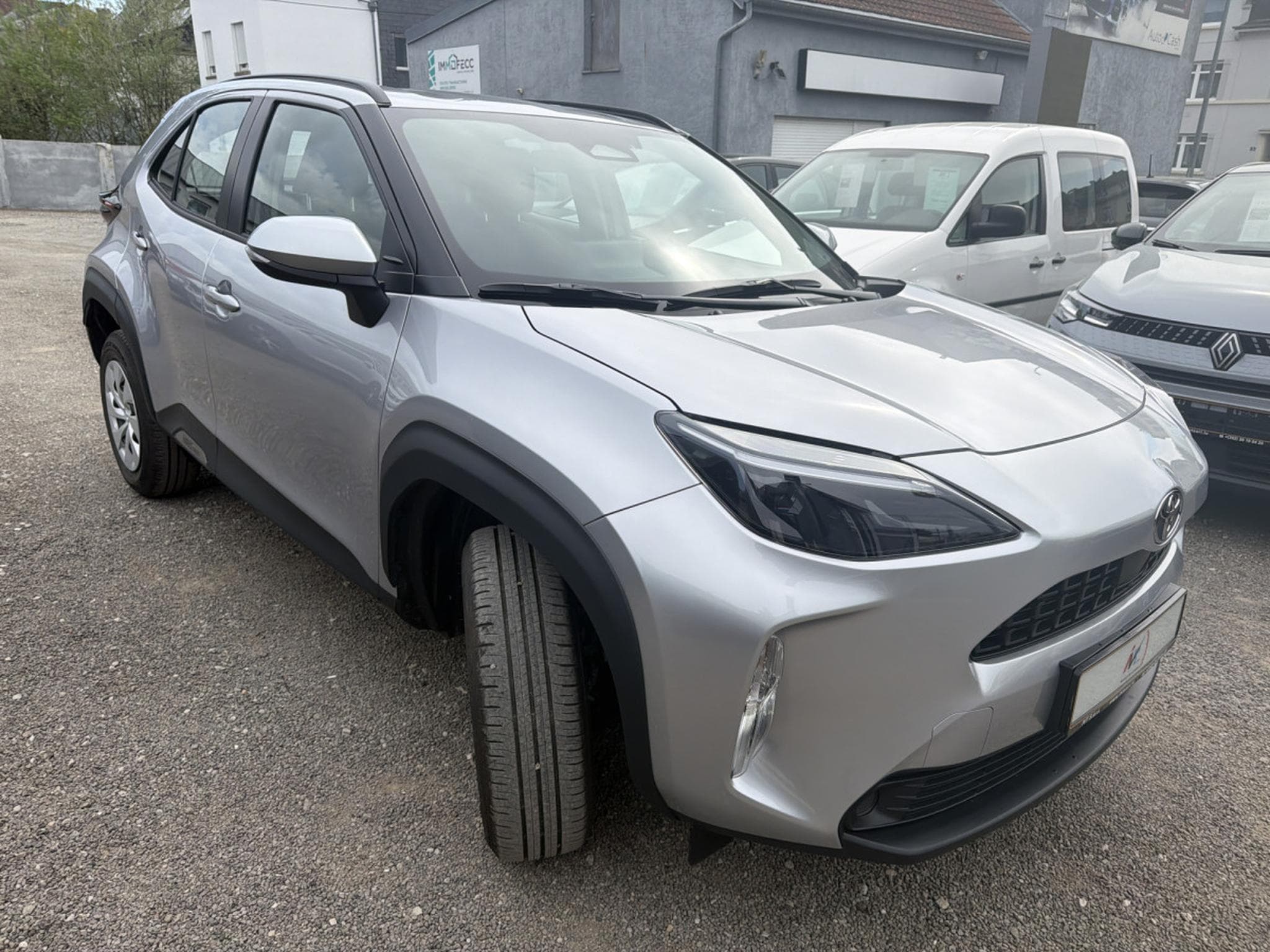 Toyota Yaris Cross 1.5 TNGA HEV 2WD CVT Dynamic (2026) - Foto 3