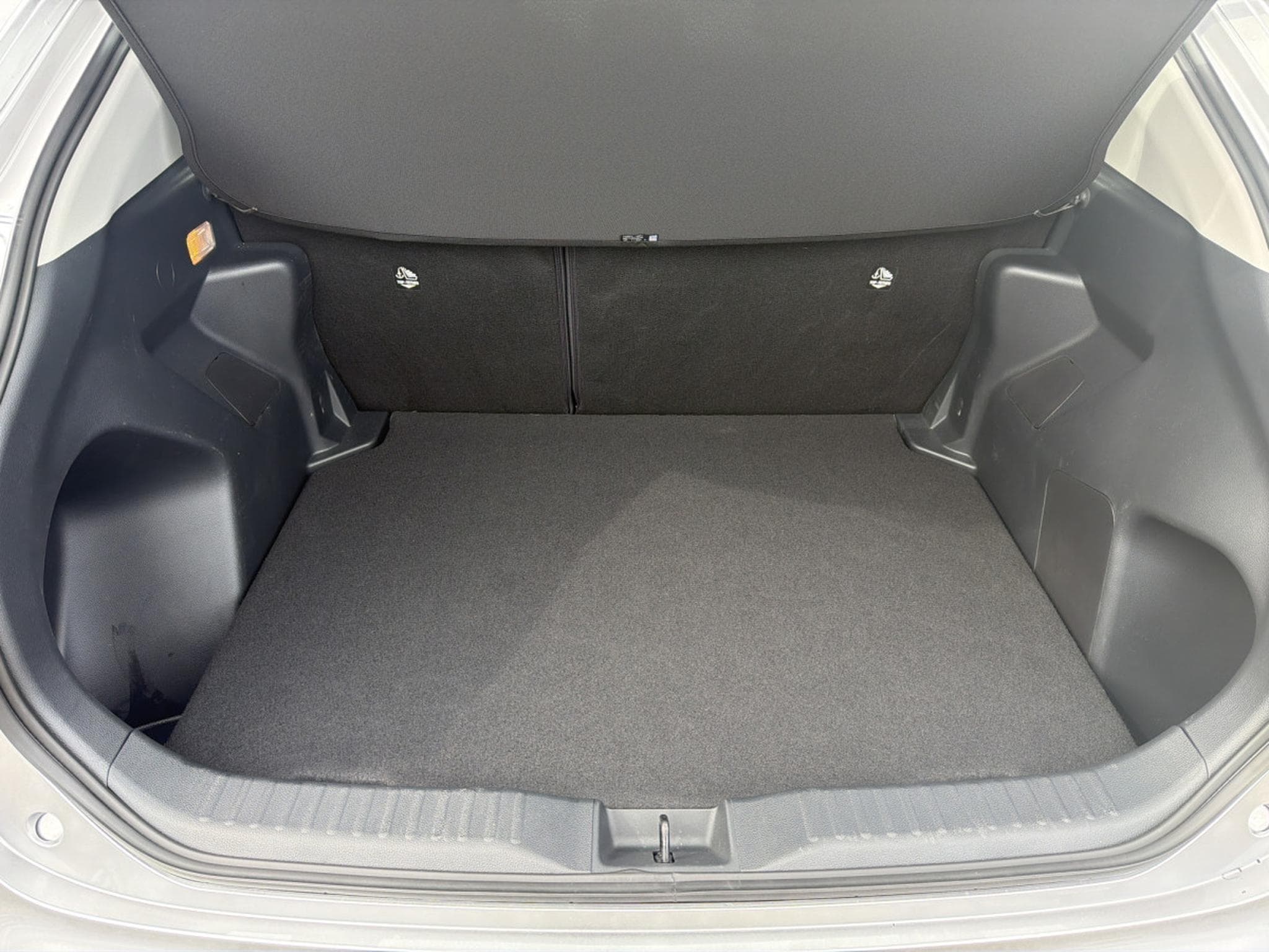 Toyota Yaris Cross 1.5 TNGA HEV 2WD CVT Dynamic (2026) - Foto 8