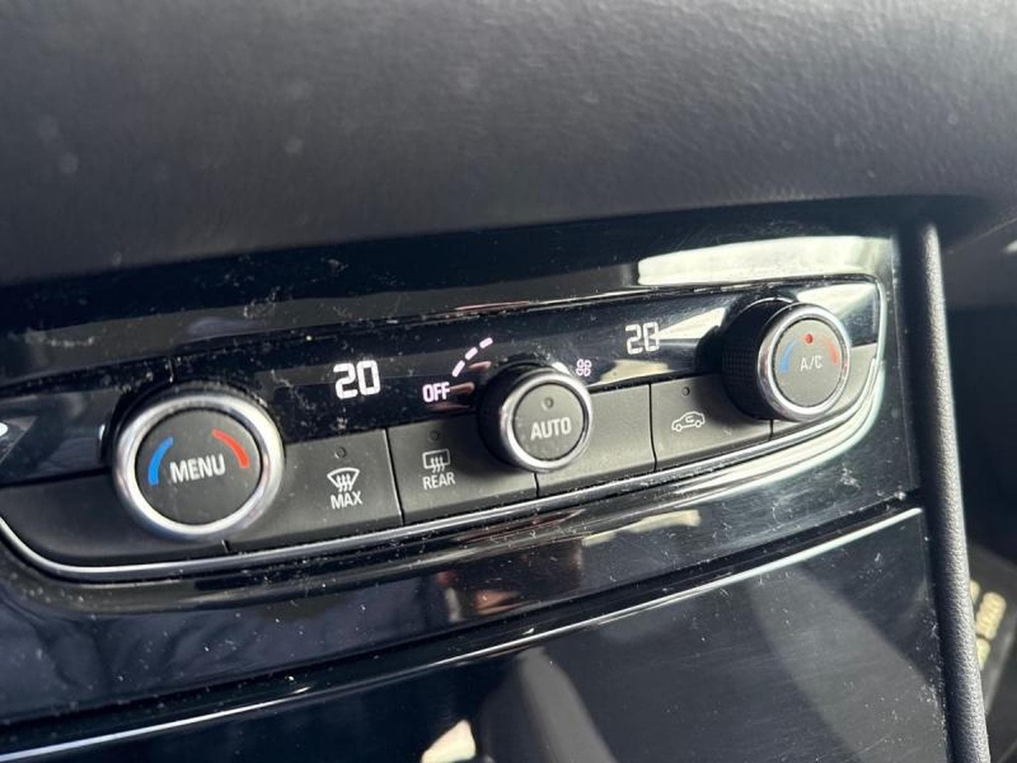 OPEL Grandland 1.5 D 130ch Innovation (2019) - Photo 8