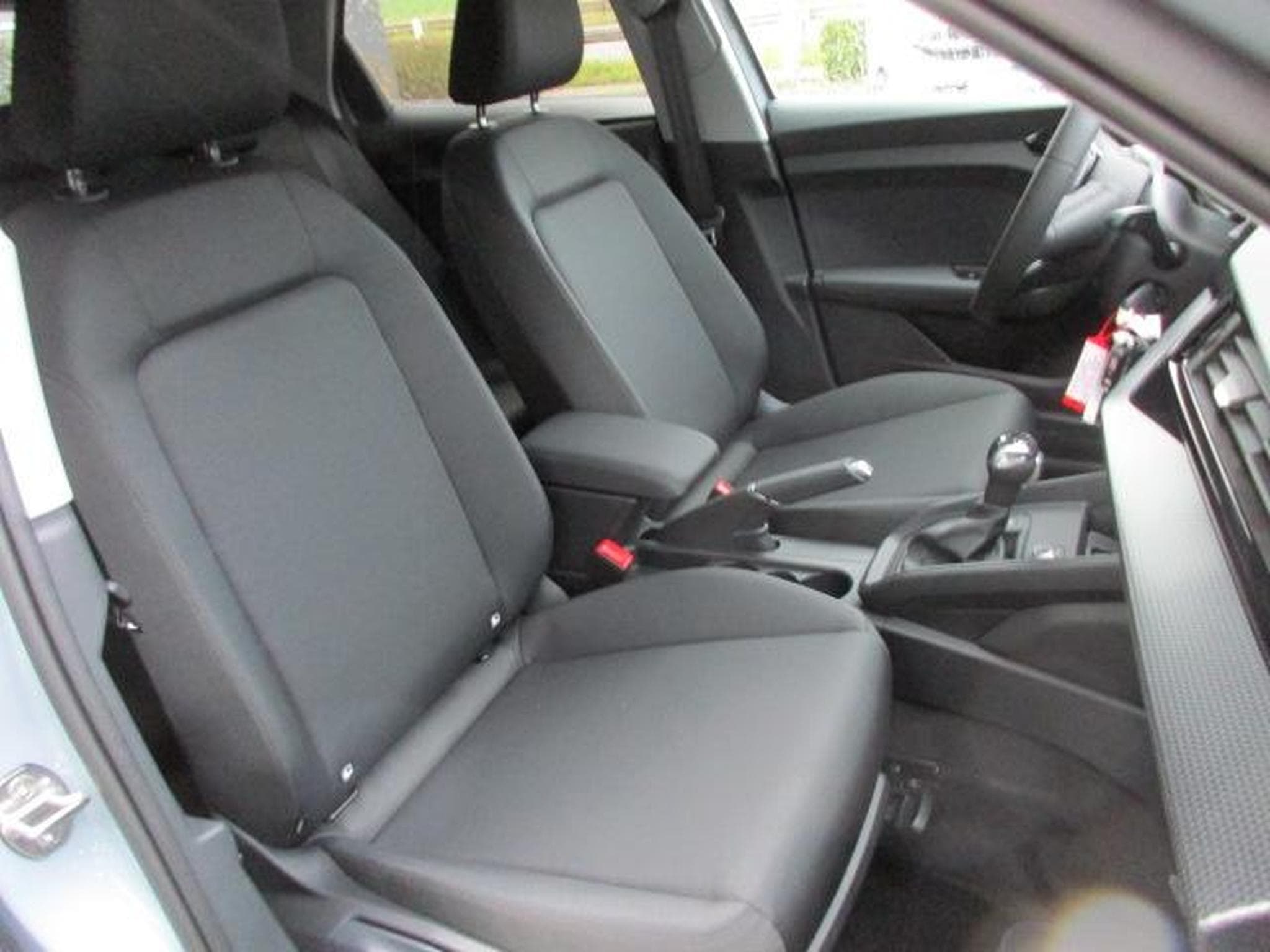 Audi A1 Sportback S line (2025) - Photo 3