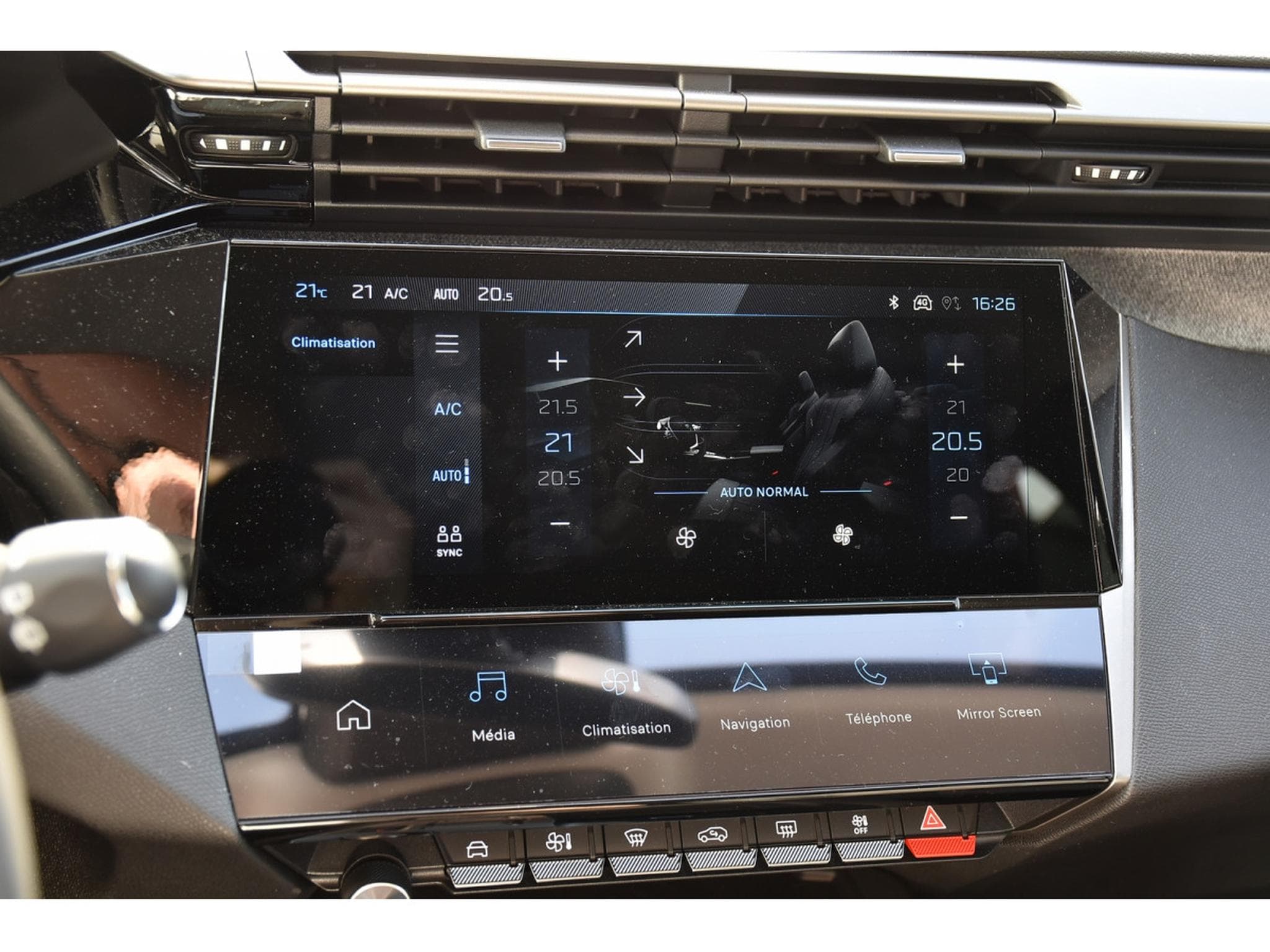 Peugeot 308 1.2 Hybrid 145 e-DCS6 Allure ACC LANE GPS CAM360 1° MAIN (2025) - Photo 19