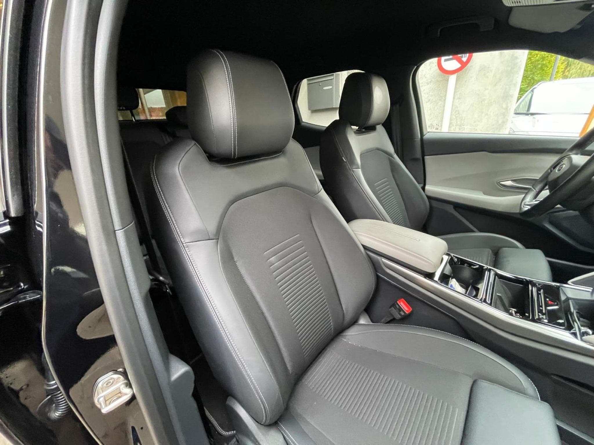 Ford Capri Select 79kWh AWD - 340cv (2024) - Foto 16