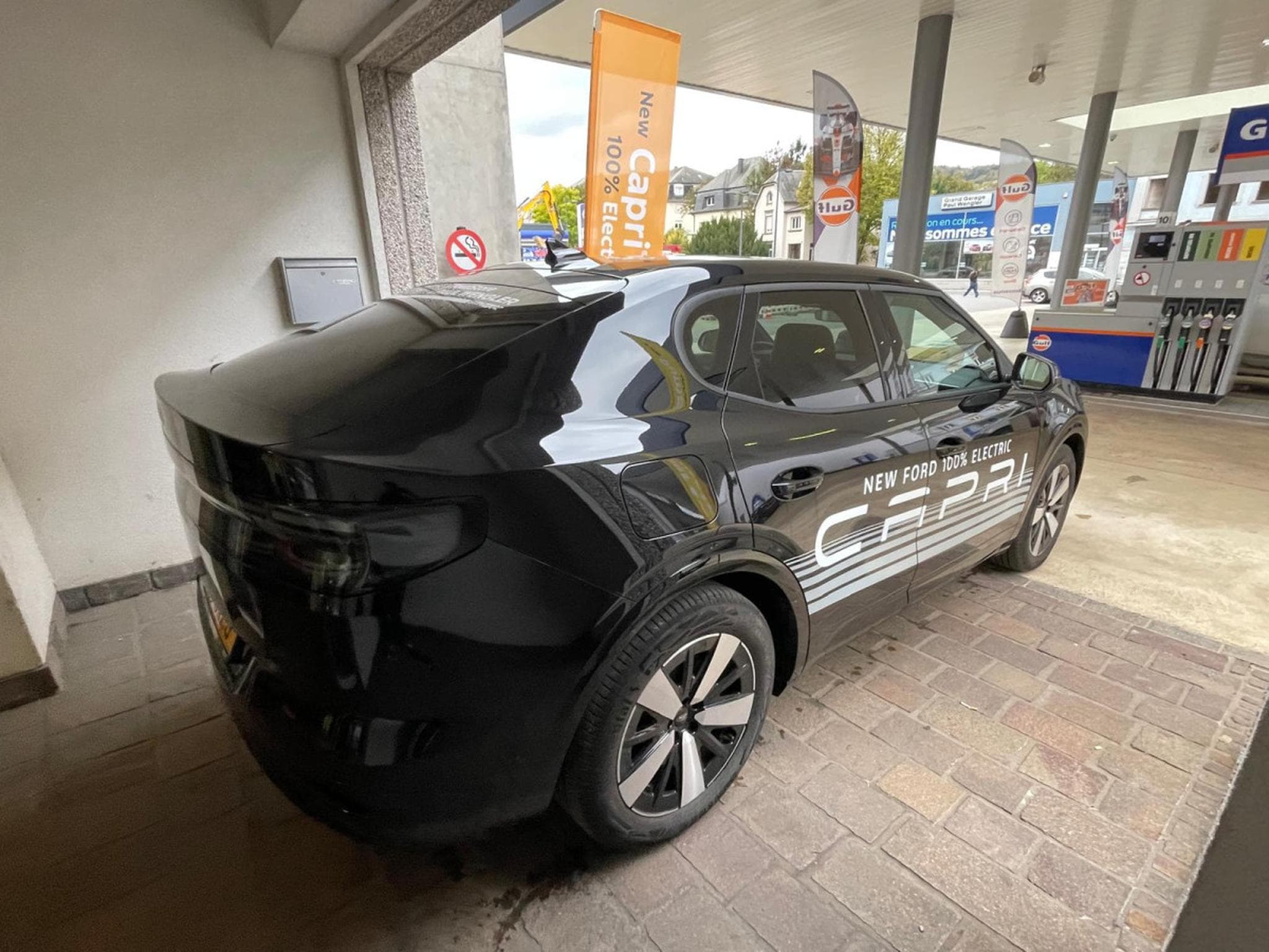 Ford Capri Select 79kWh AWD - 340cv (2024) - Foto 4