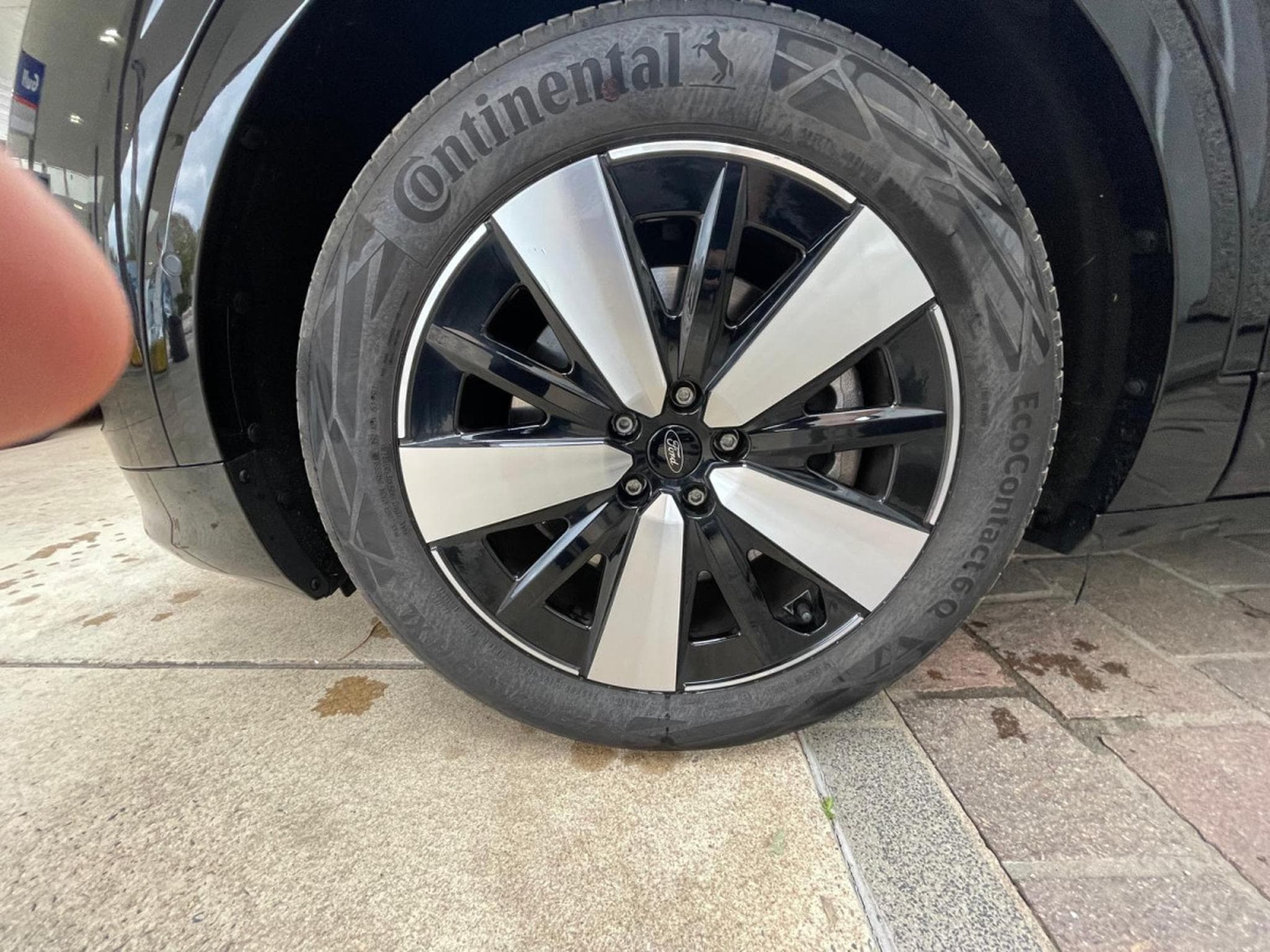 Ford Capri Select 79kWh AWD - 340cv (2024) - Foto 7