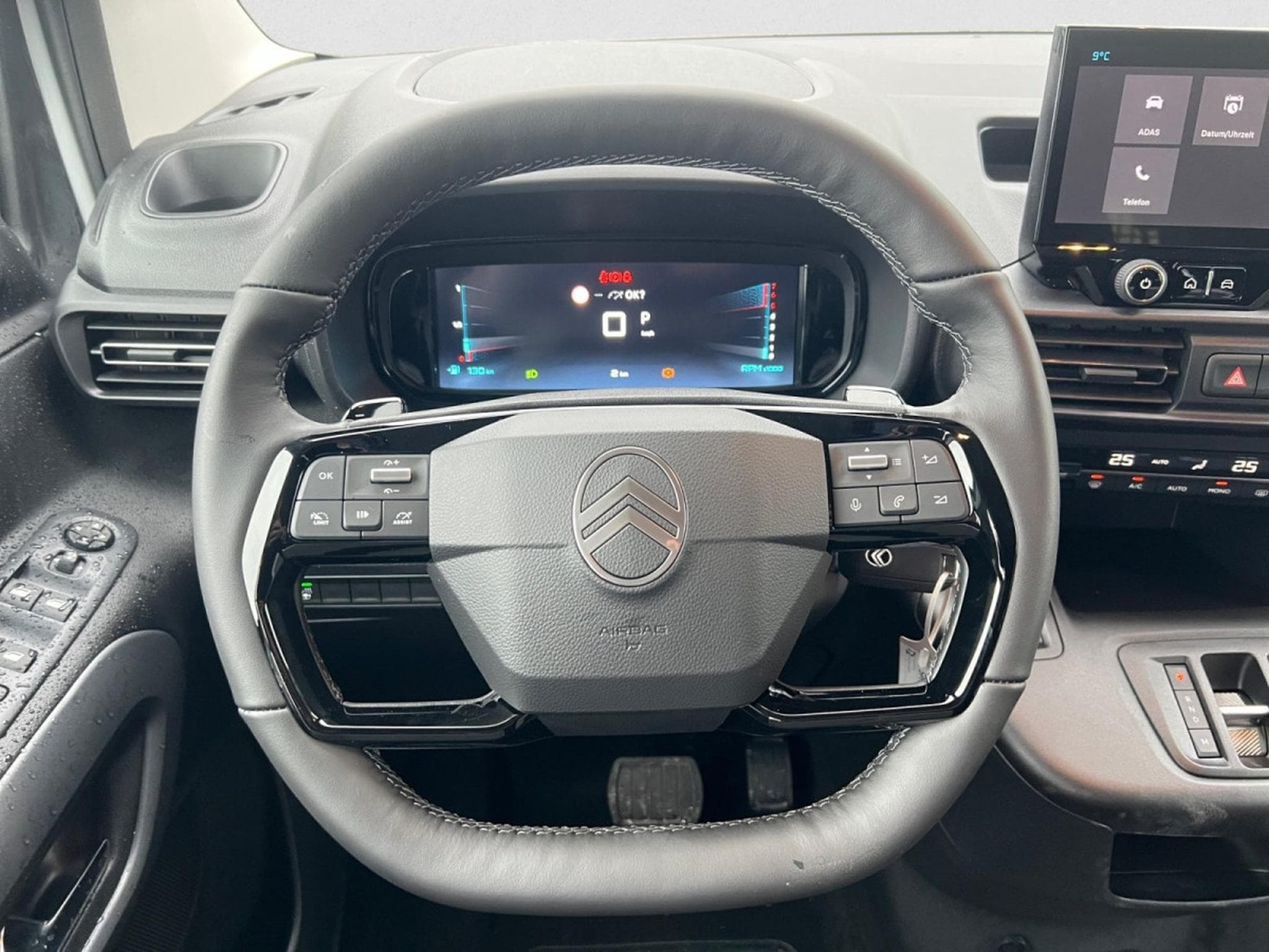 Citroën Berlingo 1.5 BlueHDi 130 EAT8 Plus (2025) - Photo 11