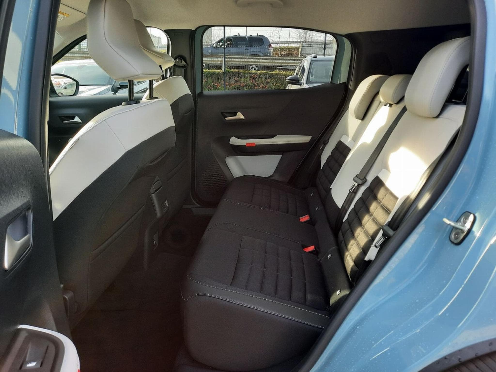 Citroën C3 Aircross 1.2 Hybride 145 e-DC6 Max (2025) - Photo 20