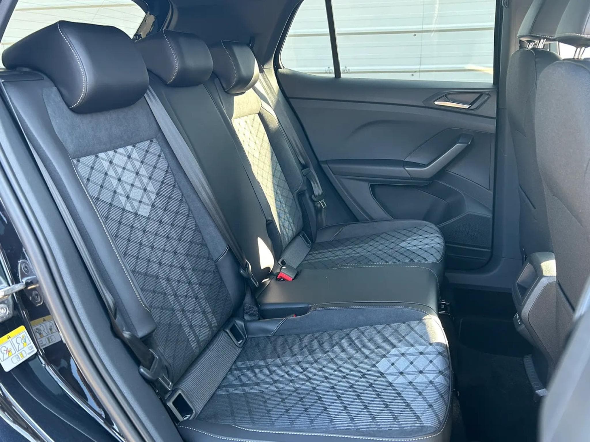 VW T-Cross 1.0 TSi 115 DSG R-Line (2026) - Photo 13