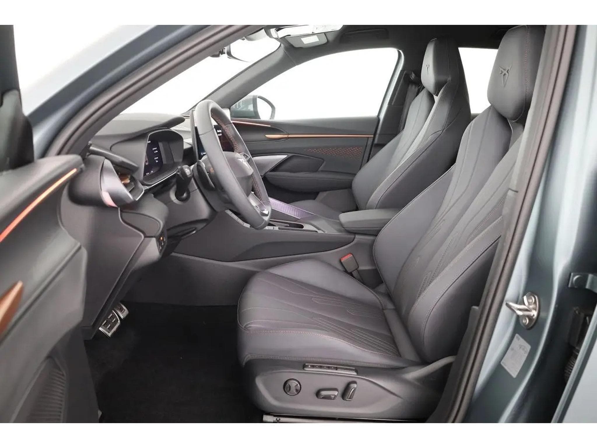 Cupra Terramar 2.0 TSI DSG 265 VZ 4Drive Americas Cup (2025) - Photo 6