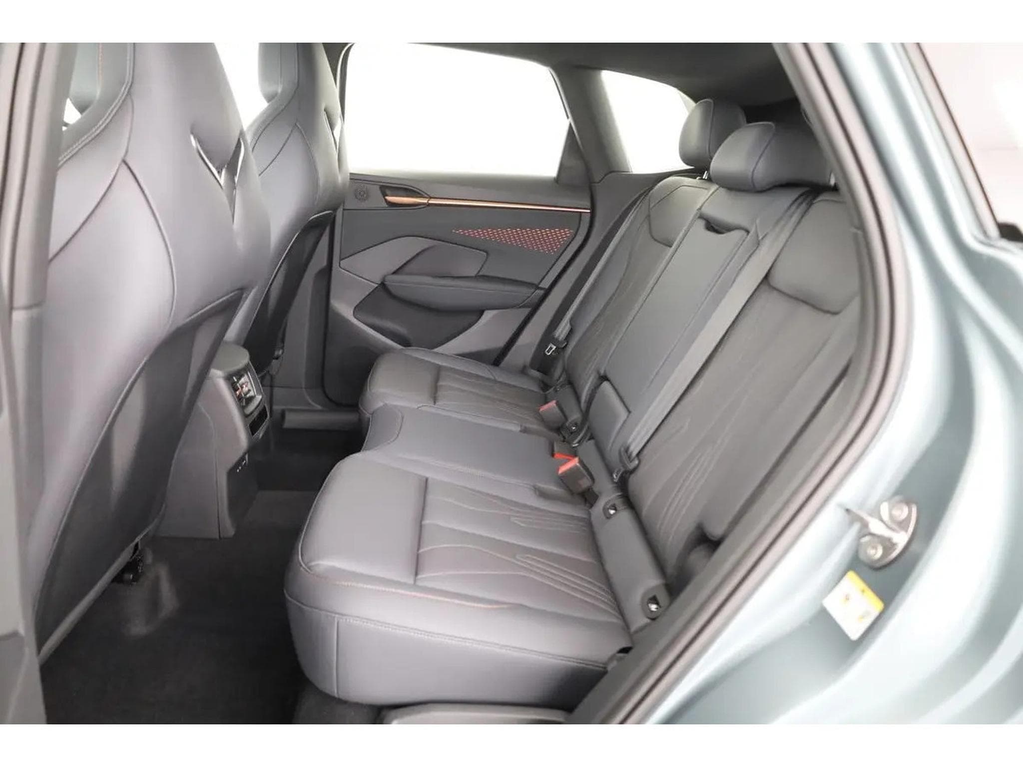 Cupra Terramar 2.0 TSI DSG 265 VZ 4Drive Americas Cup (2025) - Photo 7