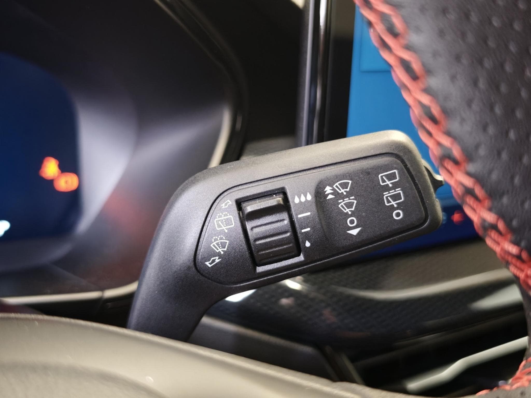 Ford Focus ST-Line X 1.0i Eco Boost MHEV (2025) - Foto 17