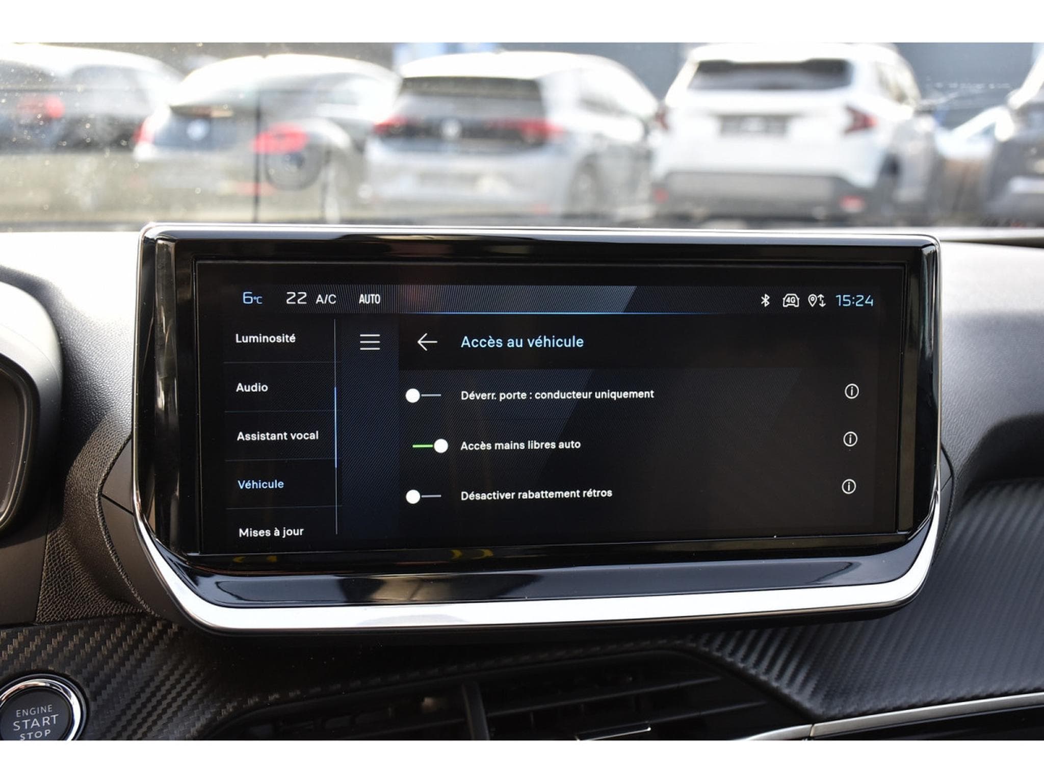 Peugeot 2008 1.2 PureTech Allure ACC GPS LANE SIDE REGUL CAM 360 1° MAIN (2025) - Photo 17