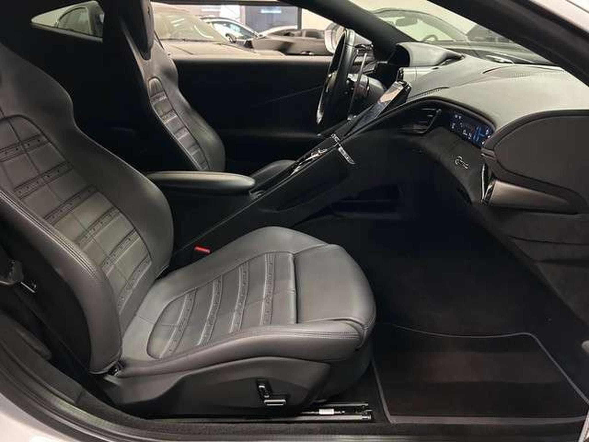 Ferrari Roma ROMA (2021) - Photo 14