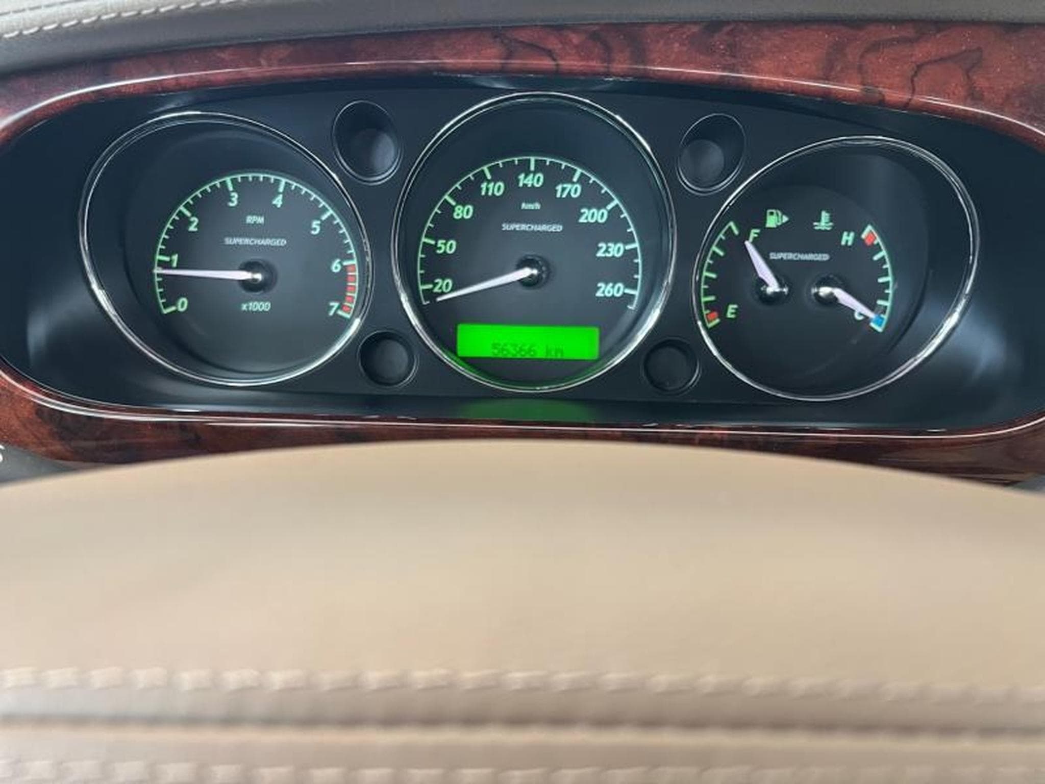 Jaguar XJ Voiture en dépot vente (2004) - Photo 10