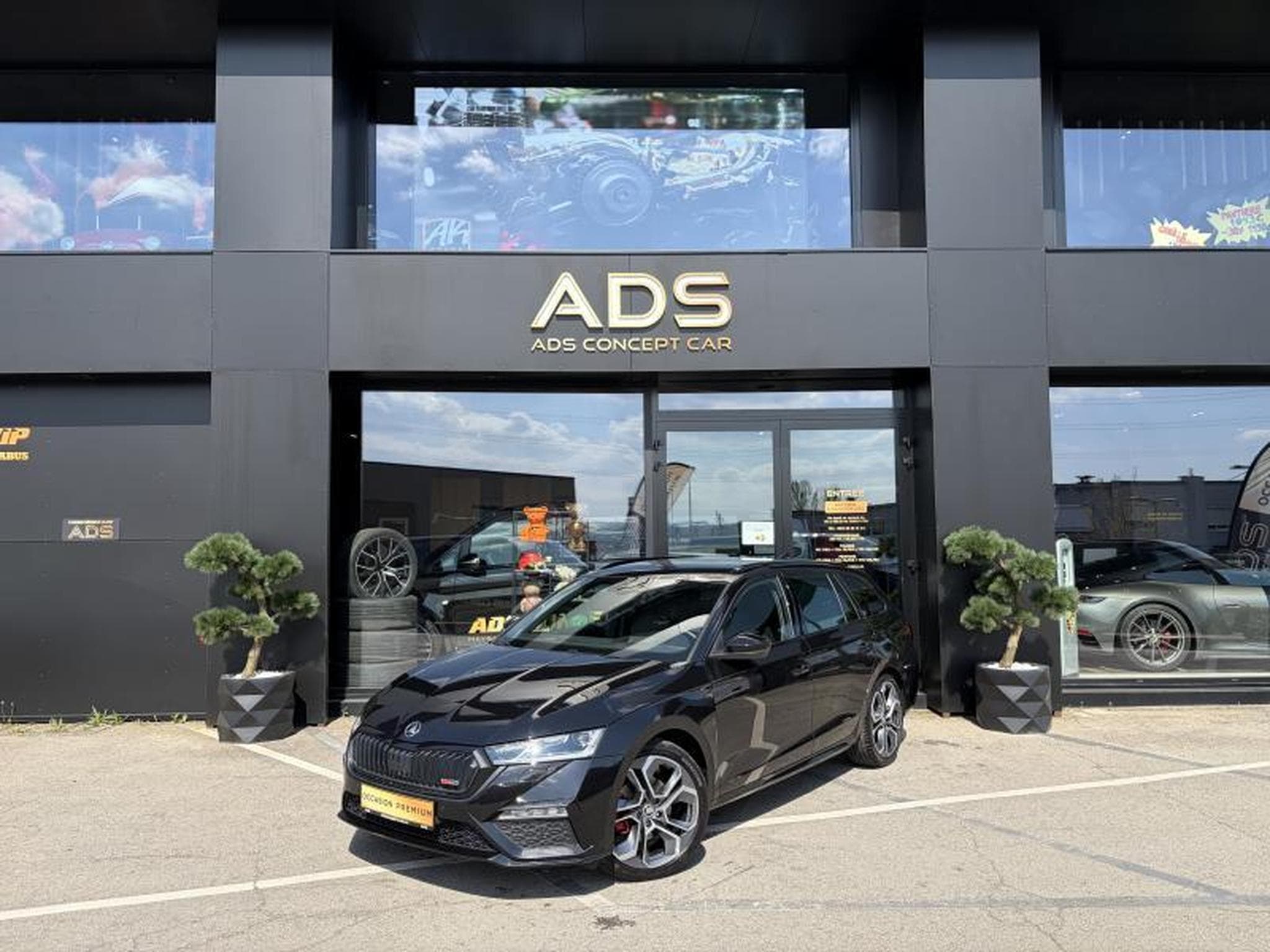 Skoda Octavia RS (2023) - Photo 1