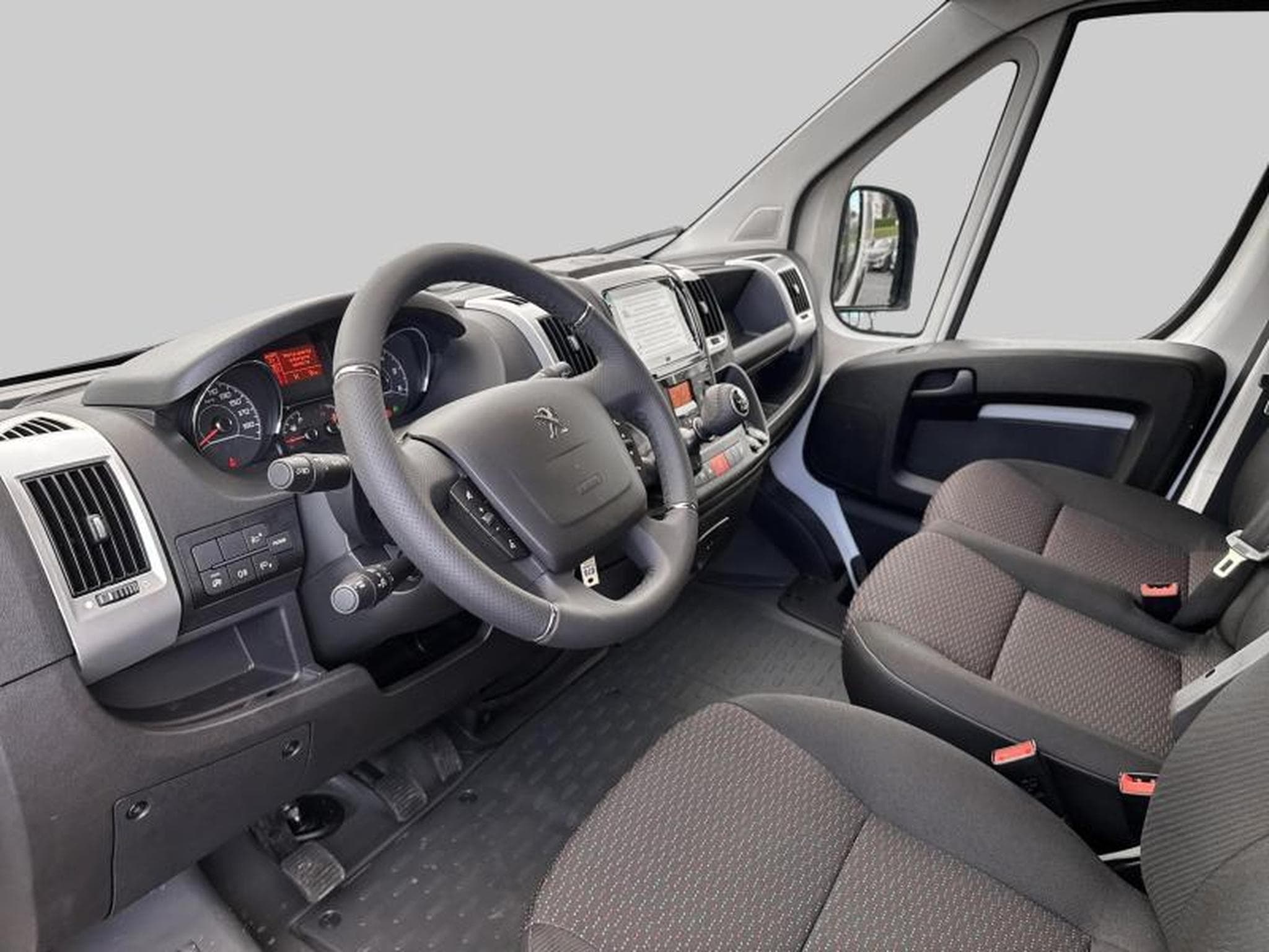 Peugeot Boxer Fourgon tole 333 L1H1 (2024) - Photo 6