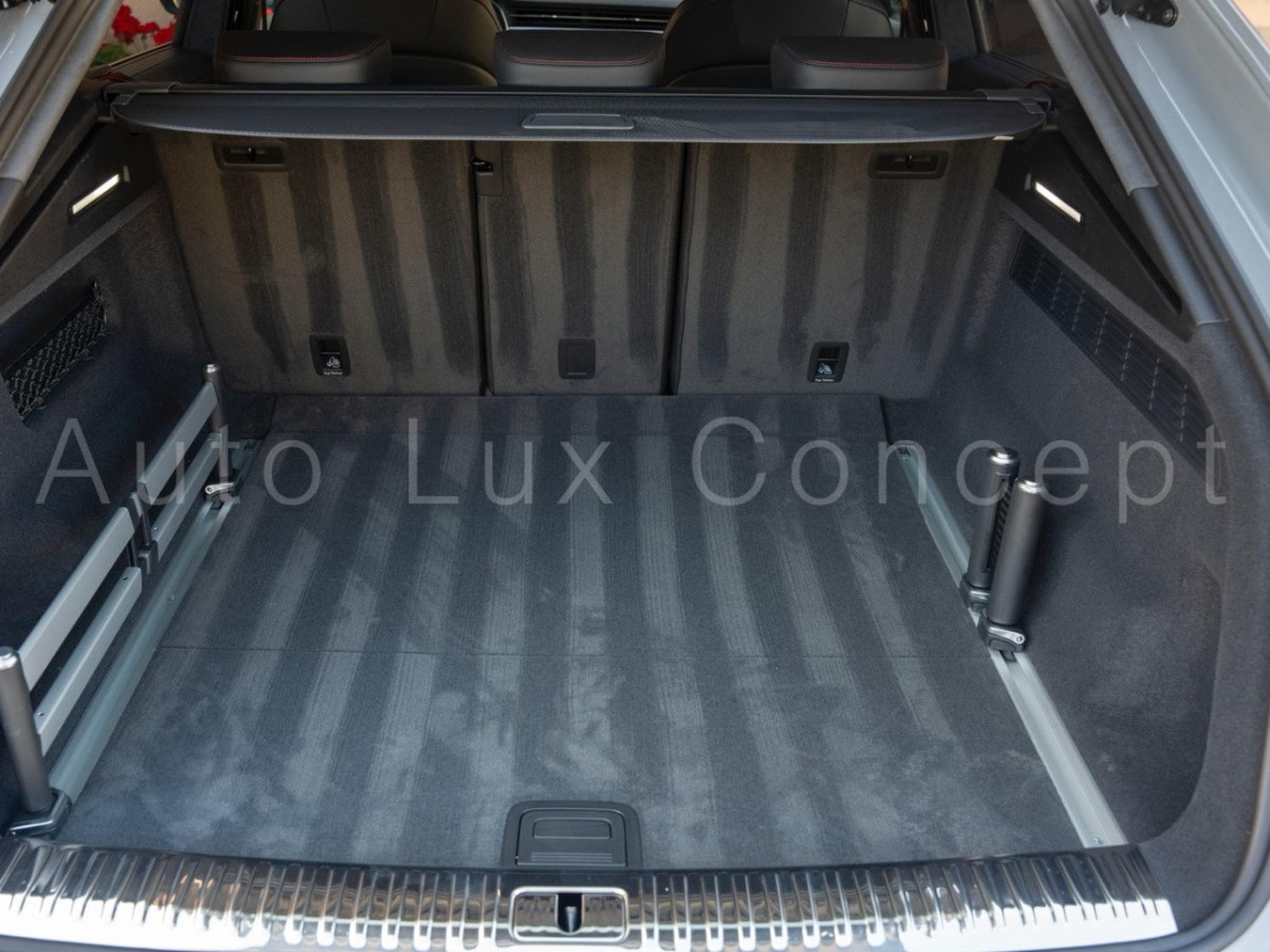 Audi RSQ8 4.0 TFSI 600 ch quattro tiptronic 8 (2022) - Photo 23