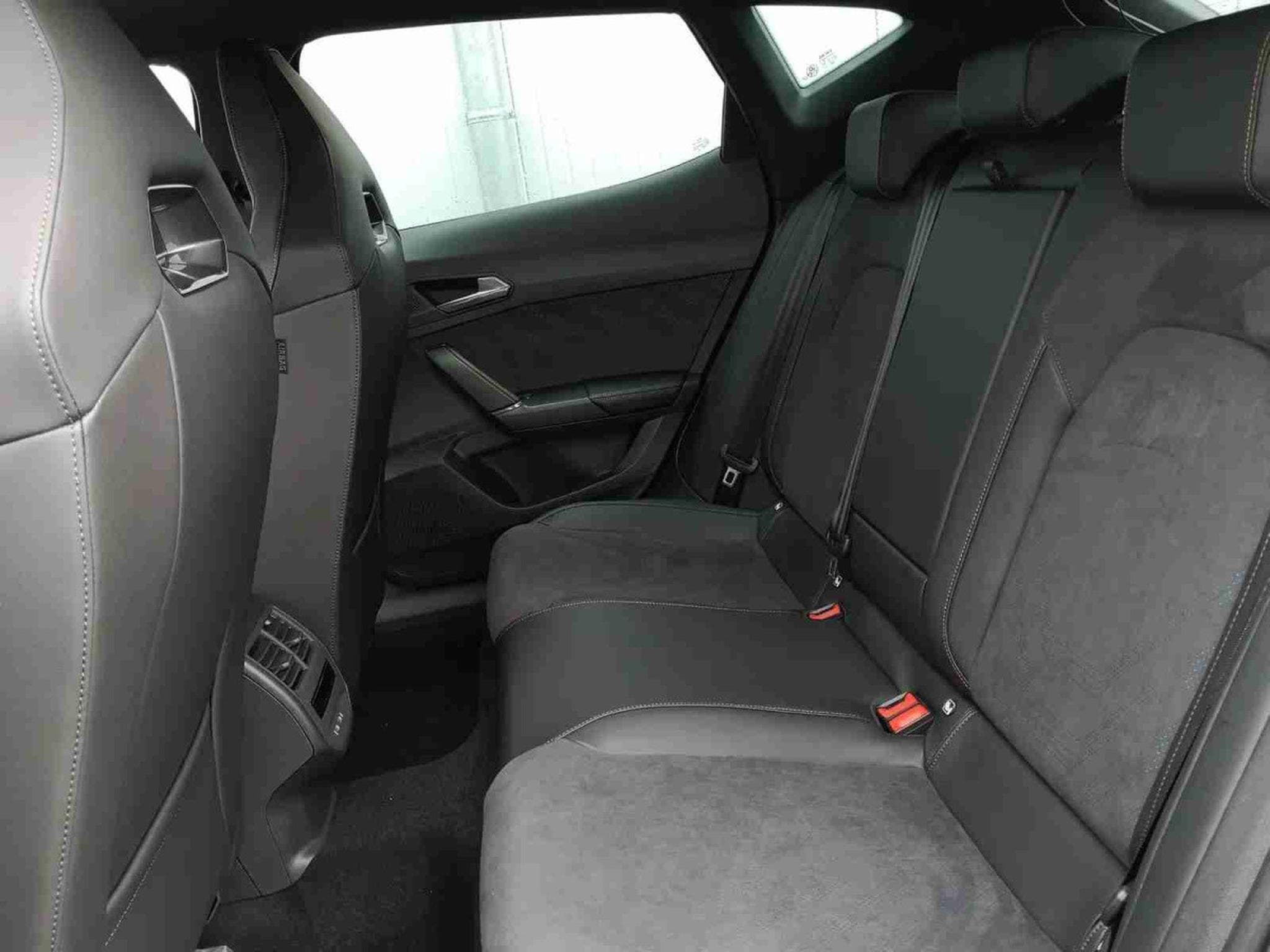 Cupra Formentor 2.0 TSi DSG 333 Facelift 4DRIVE (2025) - Photo 7