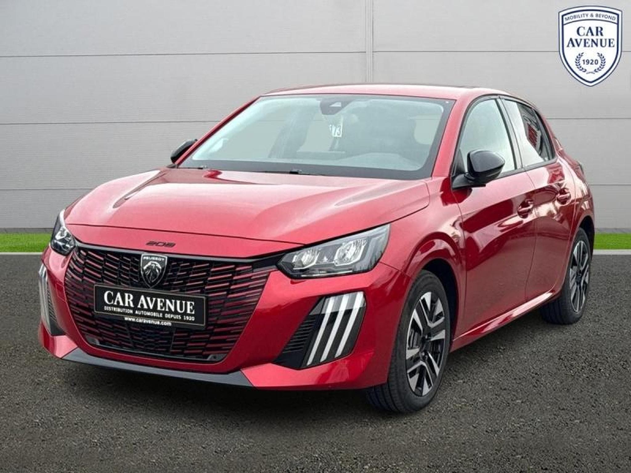 PEUGEOT 208 1.2 Hybrid 100ch Allure e-DCS6 (2024) - Photo 1