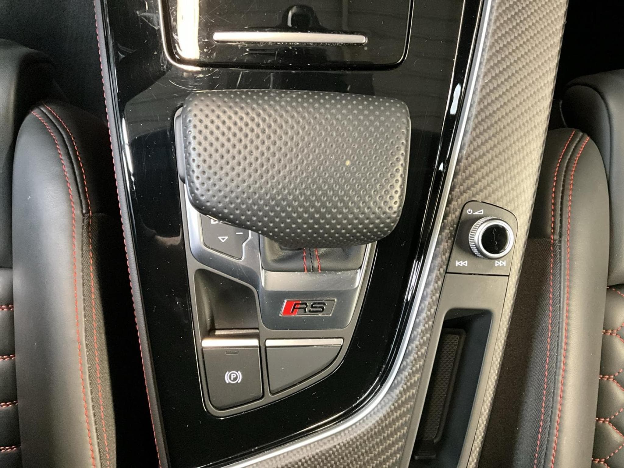 Audi RS4 Competition+Quattro+Tiptronic (2024) - Photo 12