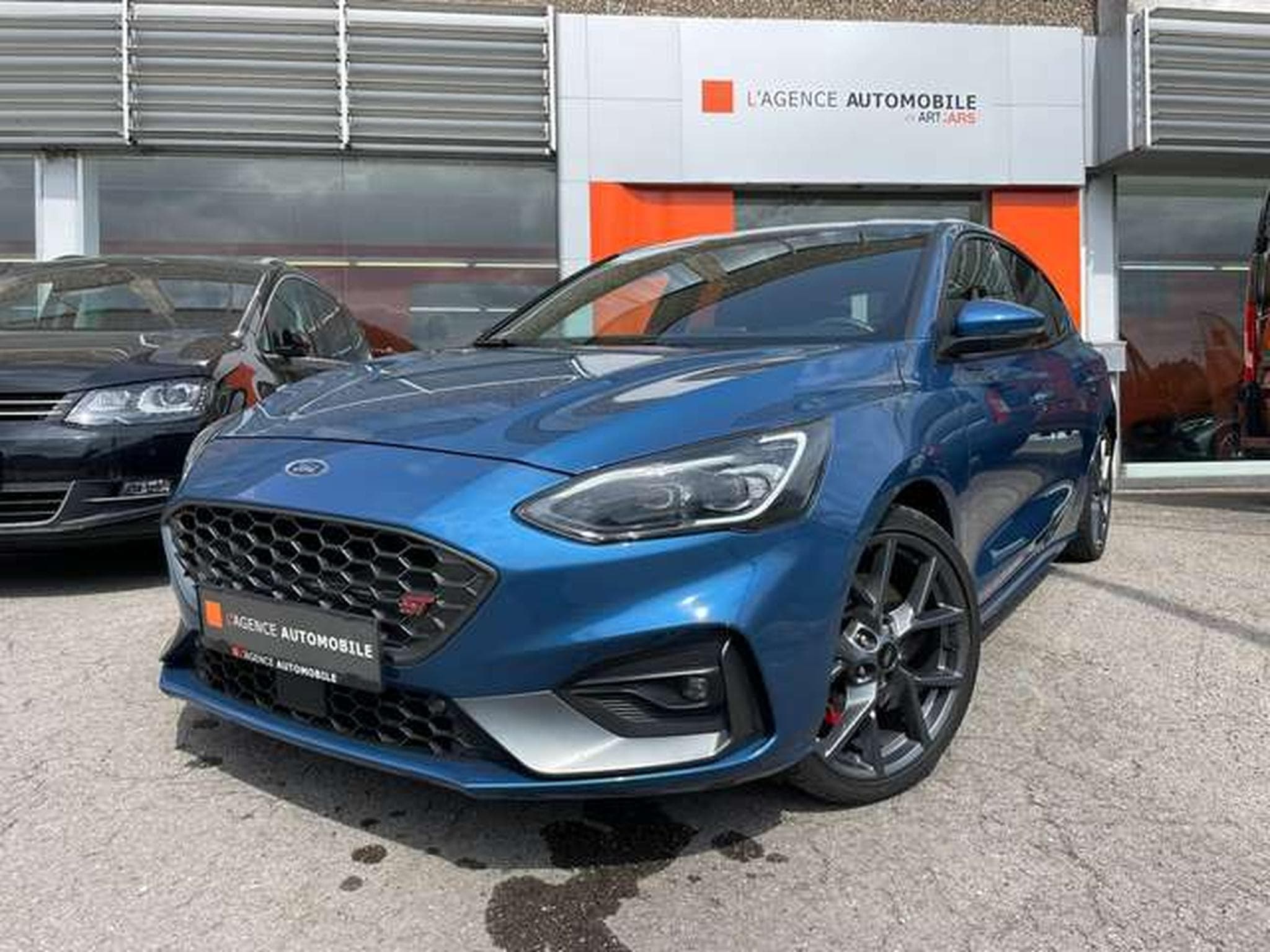 Ford Focus 2.0 EcoBlue ST - JUSQU'A 4 ANS DE GARANTIE (2020) - Photo 2