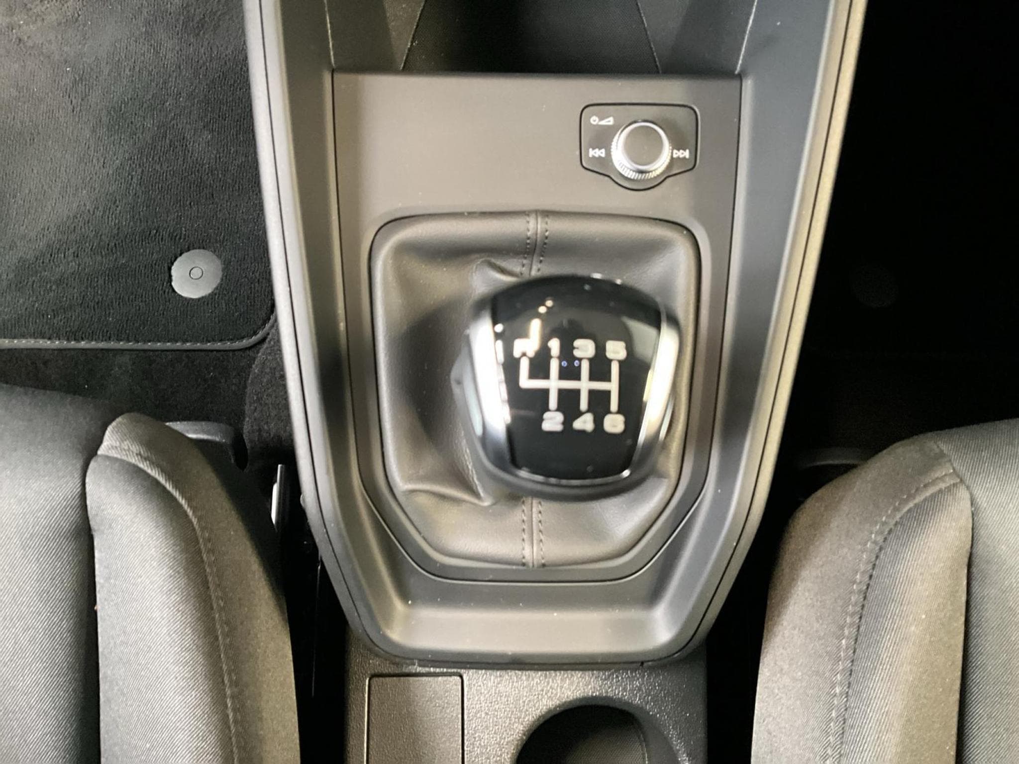 Audi A1 SB+Advanced+30TFSI+Led (2025) - Photo 12