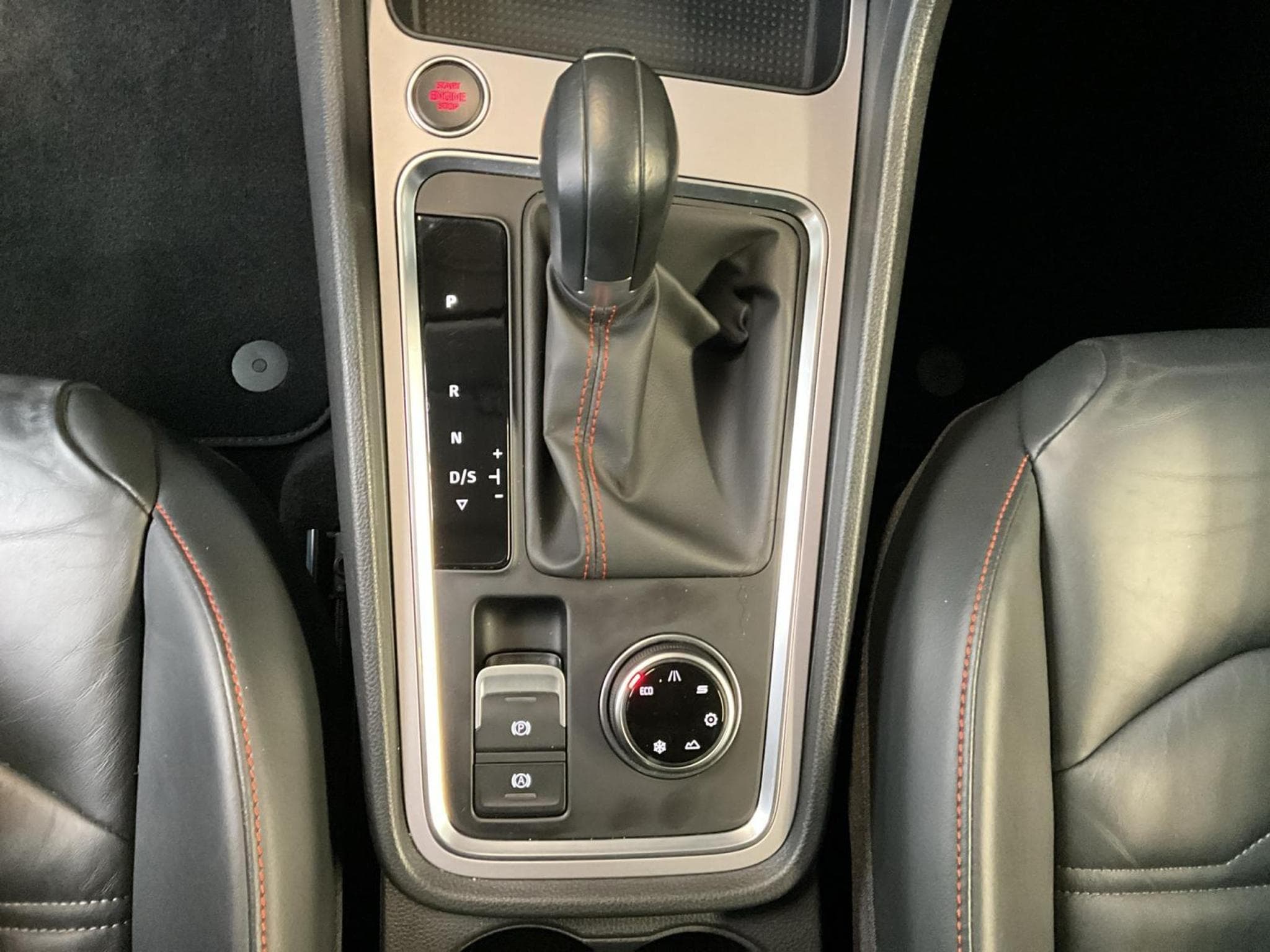 Seat Ateca FR+DSG+Pano+AHK+4x4+360° (2021) - Foto 12