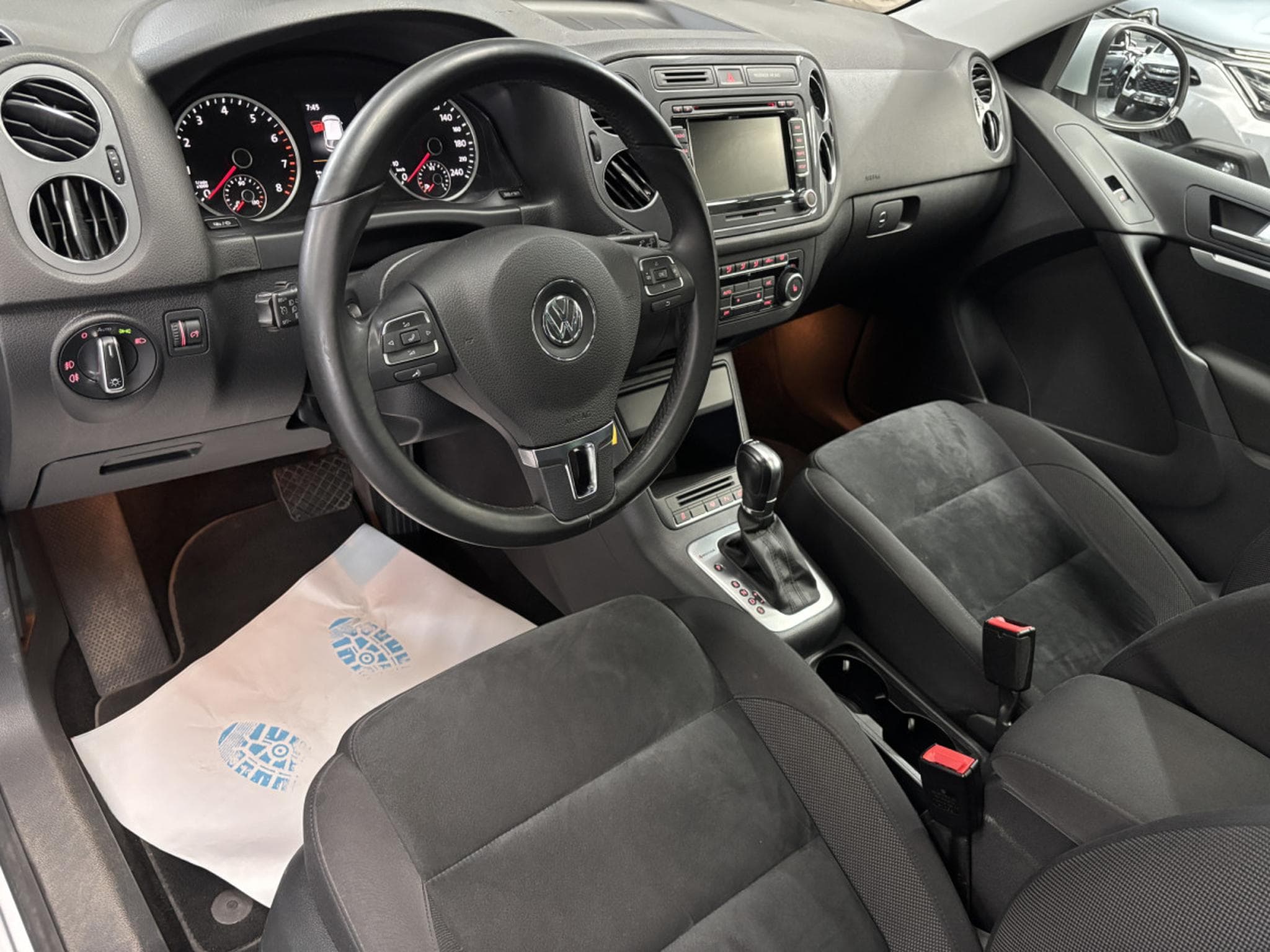 VW Tiguan 2.0 TSI DGS 4 Motion (2014) - Photo 10