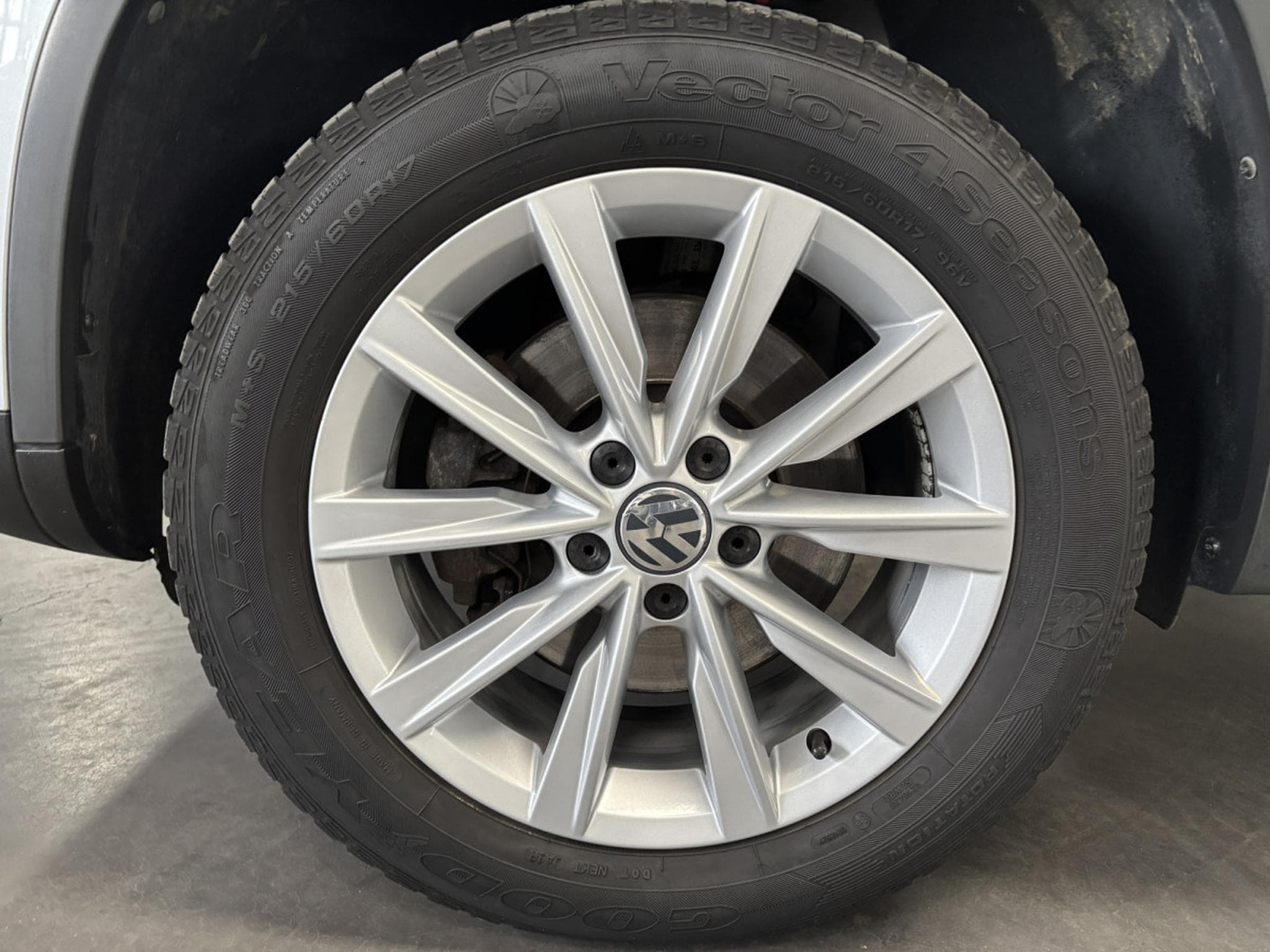 VW Tiguan 2.0 TSI DGS 4 Motion (2014) - Photo 8