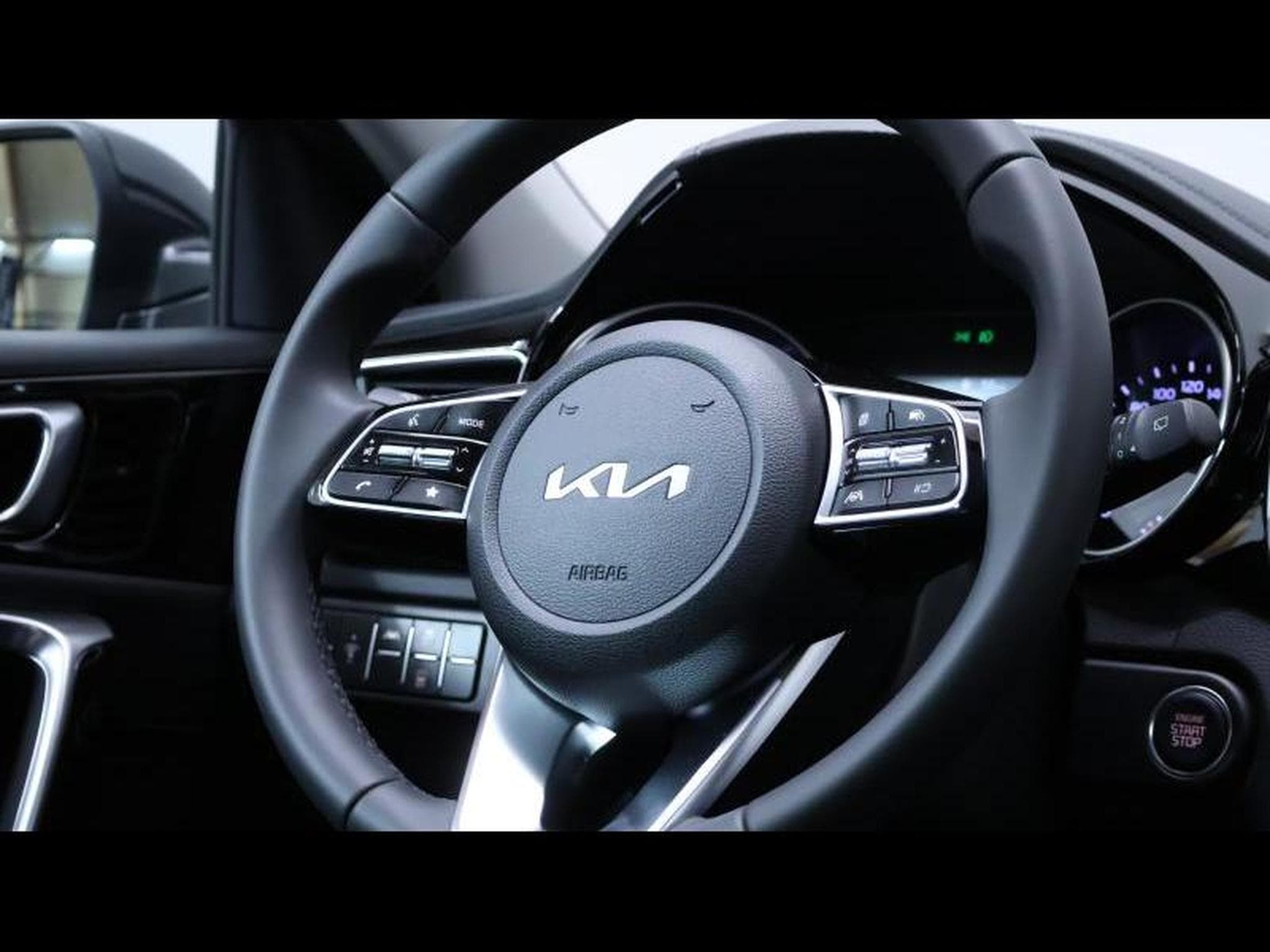 Kia Ceed SW MY25 Pulse 1.0 T-GDi 100 MT6 (2025) - Photo 14