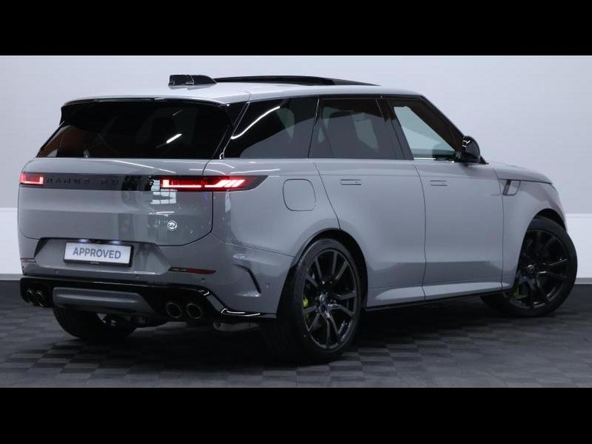 Land-Rover Range Rover Sport P635 SV Edition Two (2025) - Photo 4