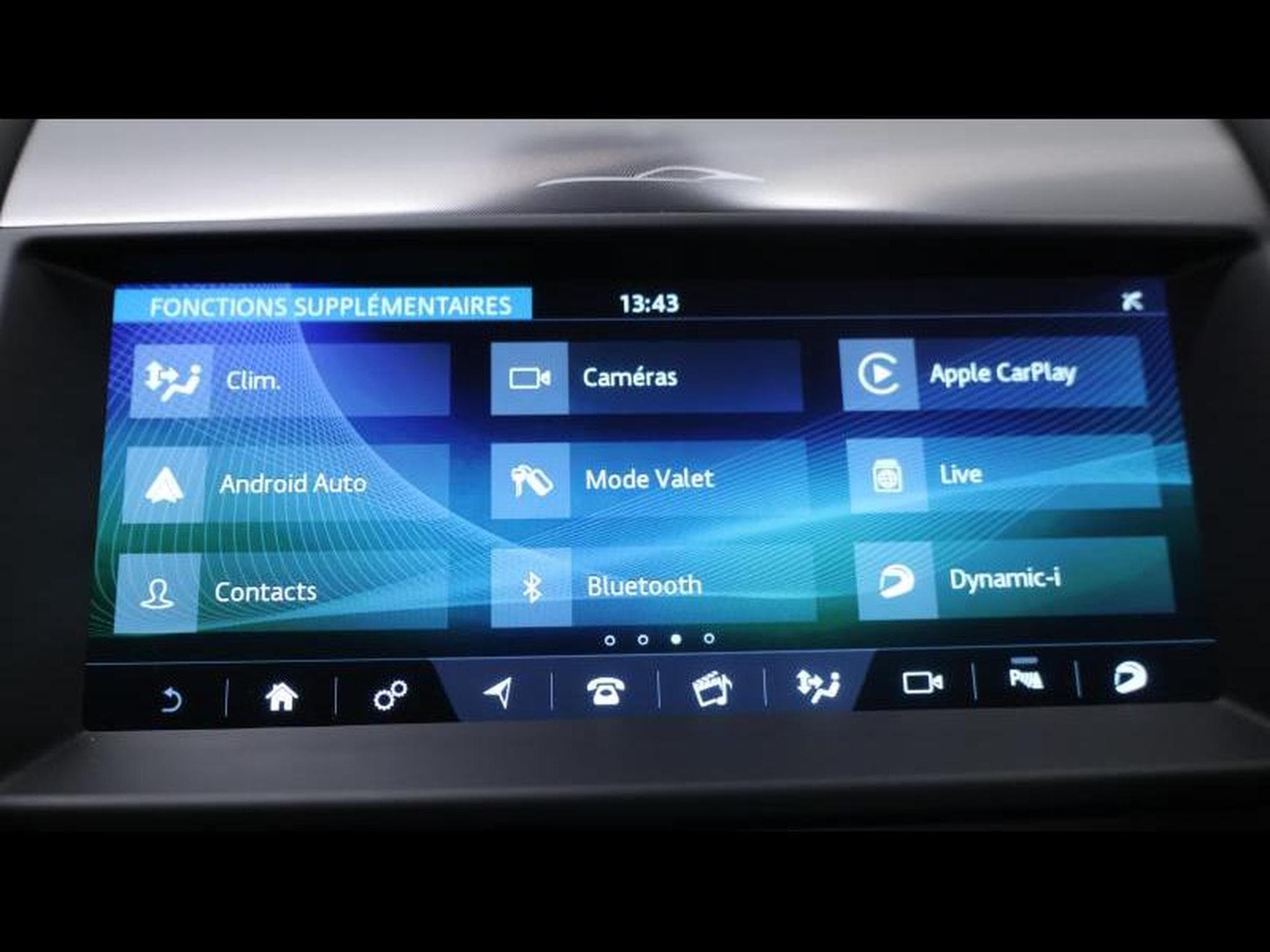 Jaguar F-Type R P575 Convertible Auto (2024) - Photo 30