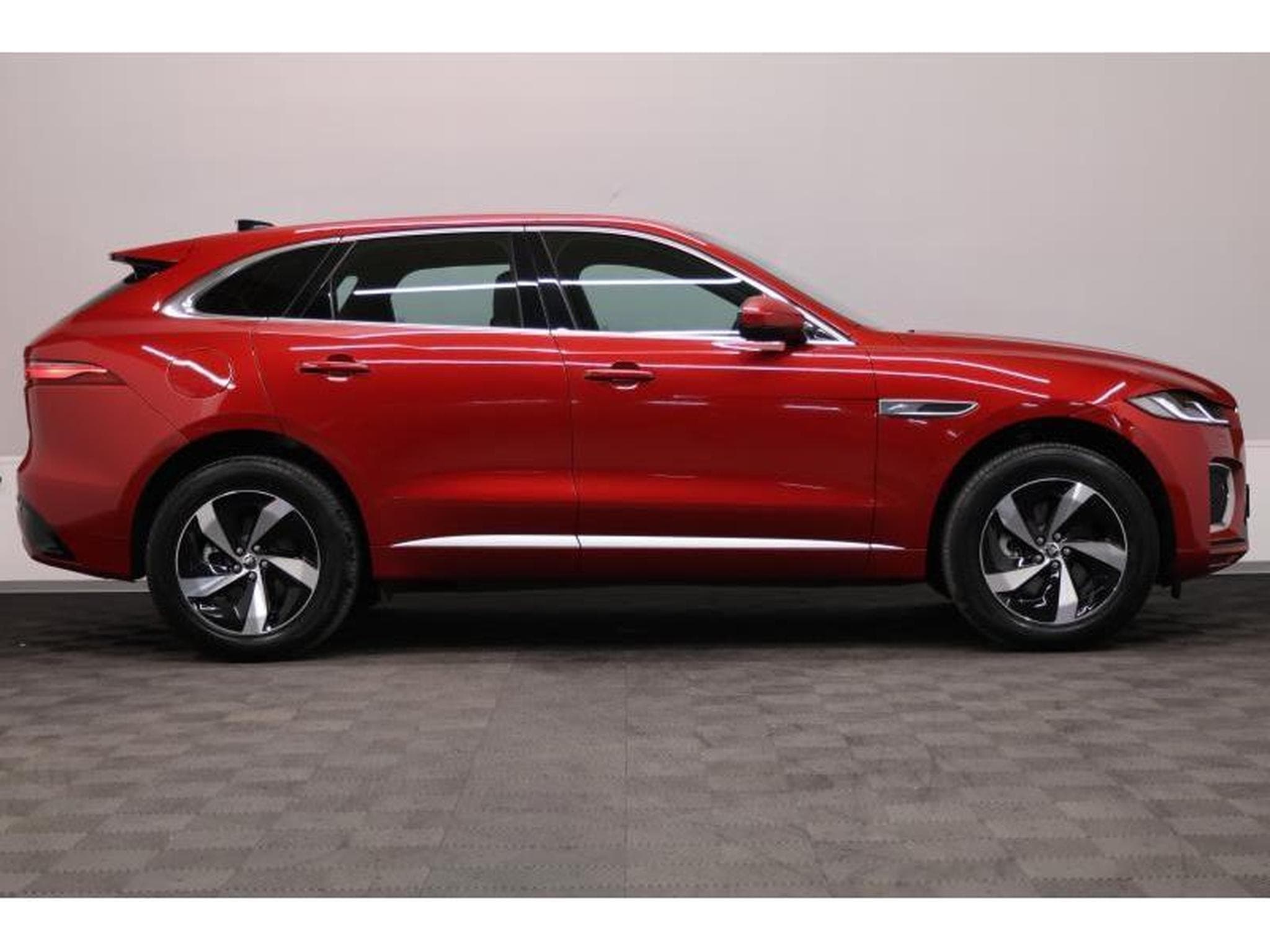 Jaguar F-Pace D165 S AWD Auto (2024) - Photo 3