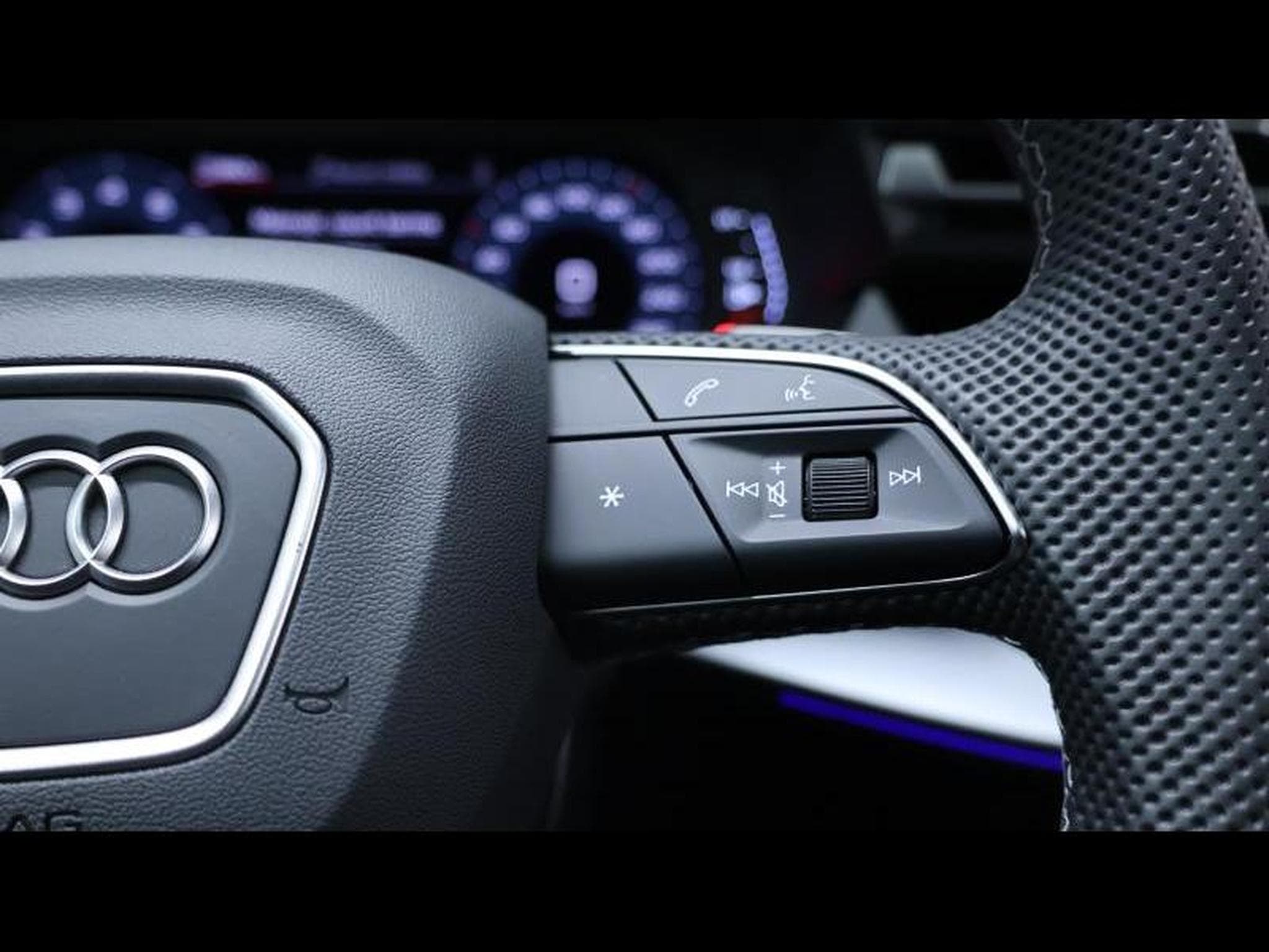 Audi A3 Sportback 35 TFSI 150 S-Line (2025) - Photo 17