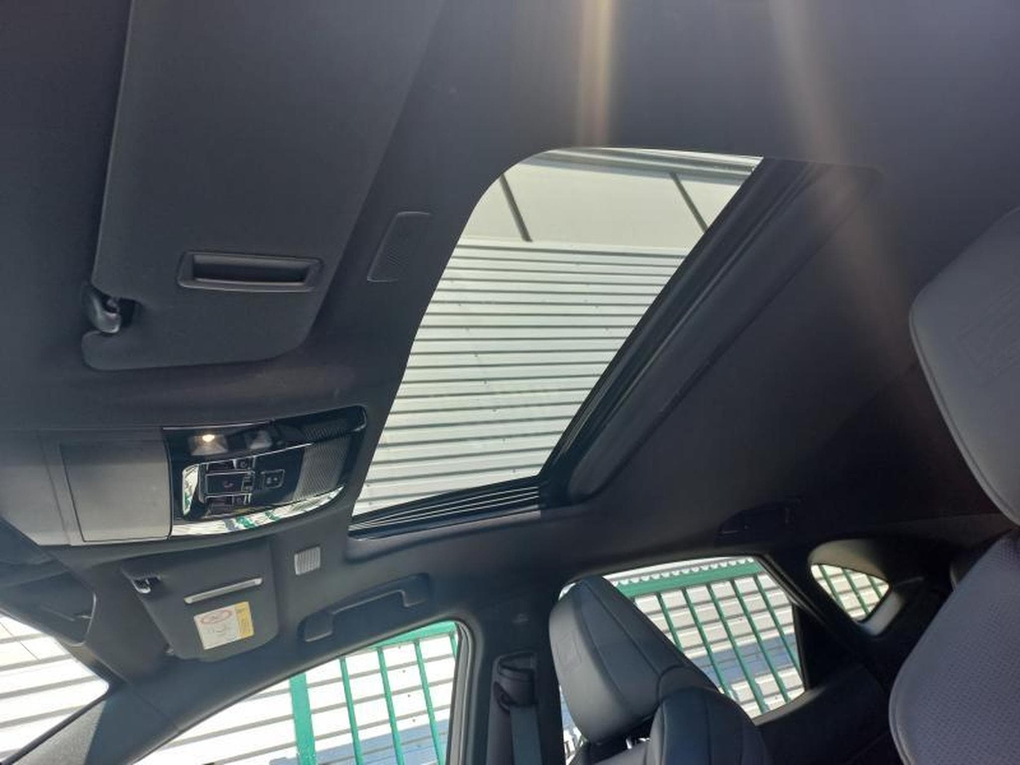 Lexus NX F SPORT Line (2024) - Photo 15