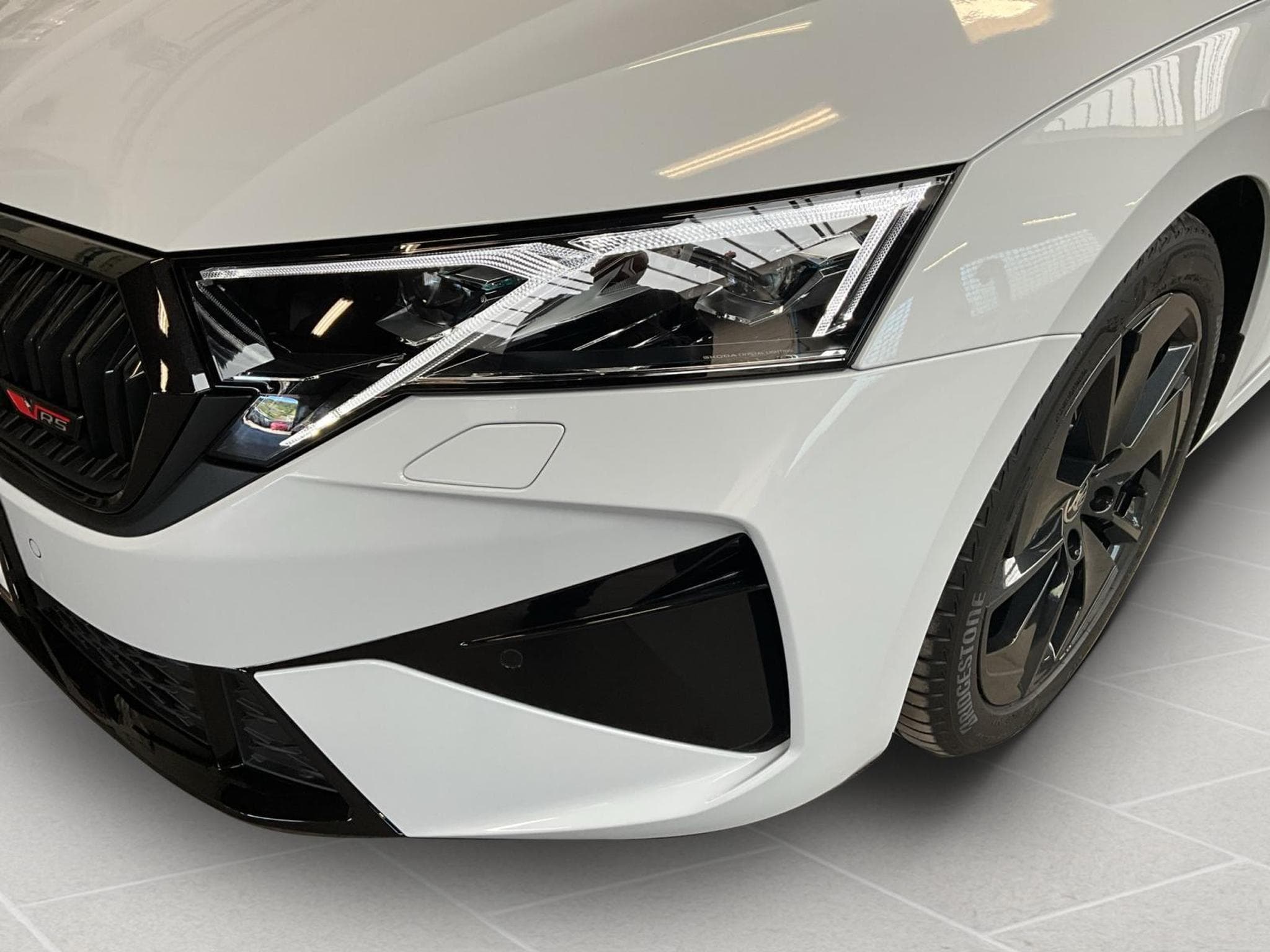 Skoda Octavia Limo.+SB+RS+AHK+DSG (2025) - Foto 17