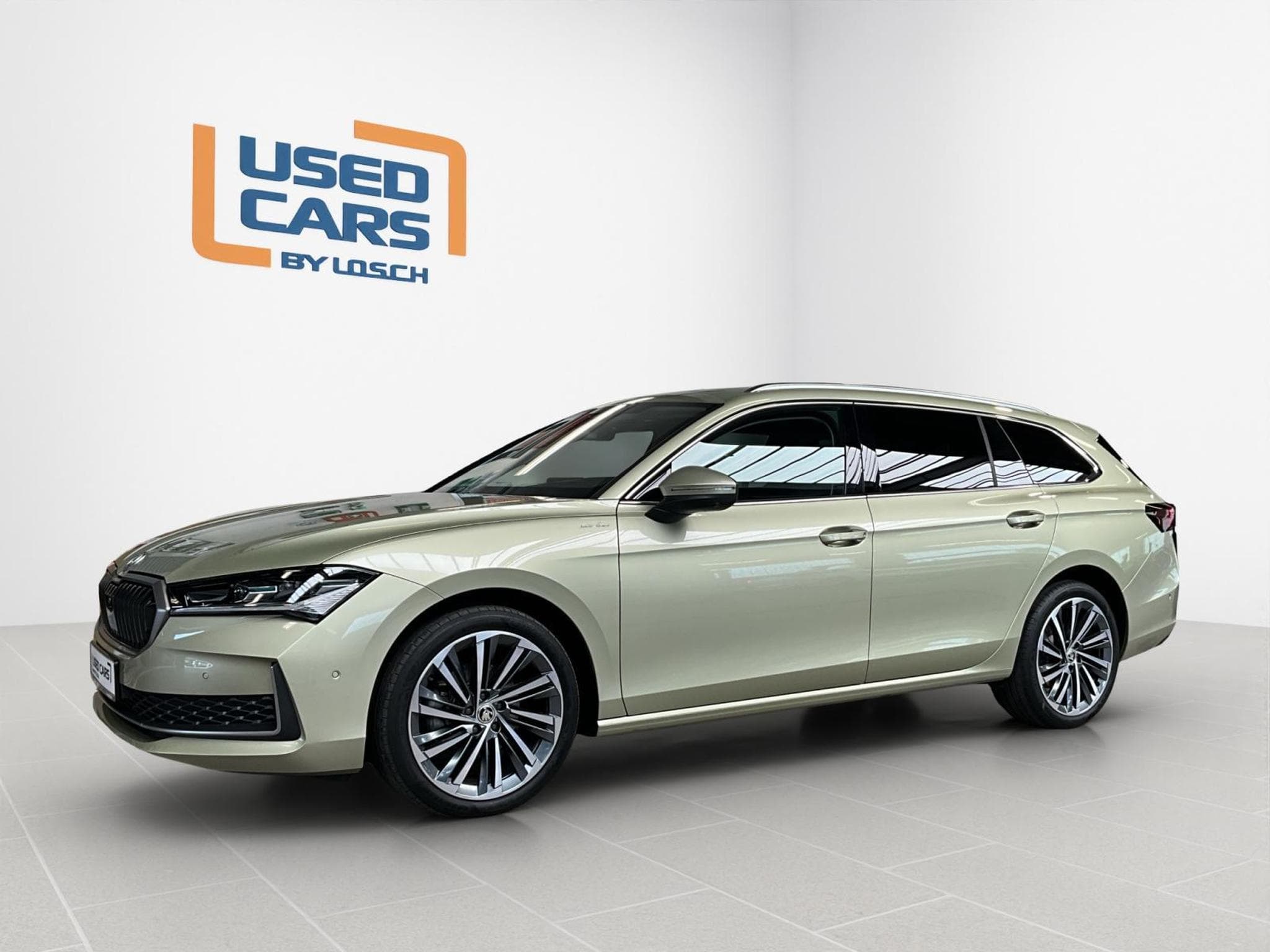 Skoda Superb L&K+DSG+Stand.H+AHK+LM19 (2025) - Foto 4