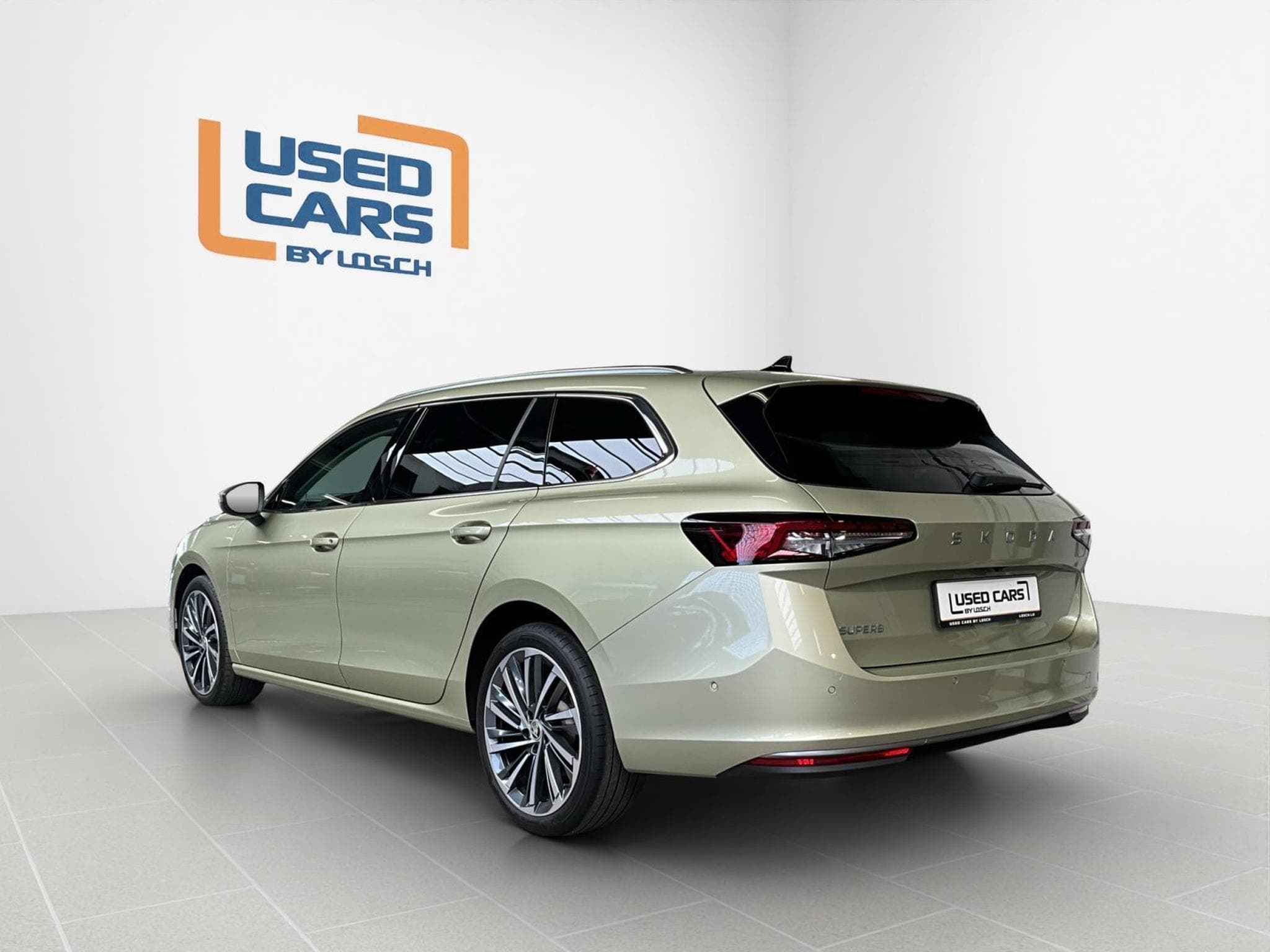 Skoda Superb L&K+DSG+Stand.H+AHK+LM19 (2025) - Foto 6
