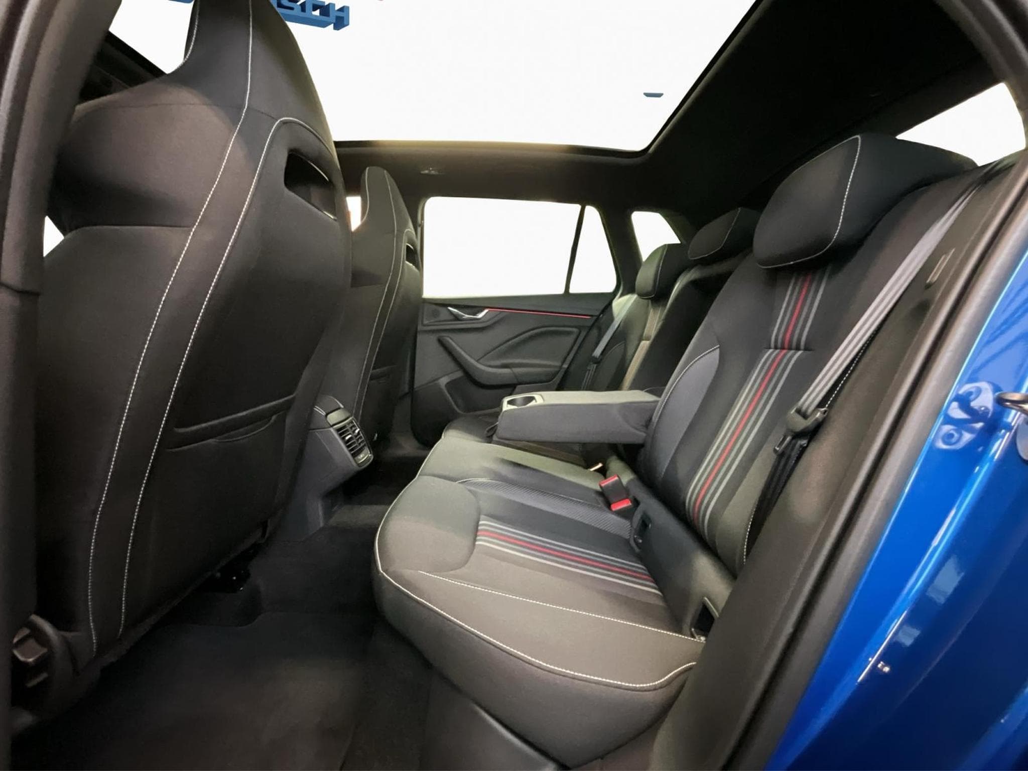 Skoda Kamiq Monte-Carlo+DSG+Pano+Navi+RearView (2024) - Foto 17