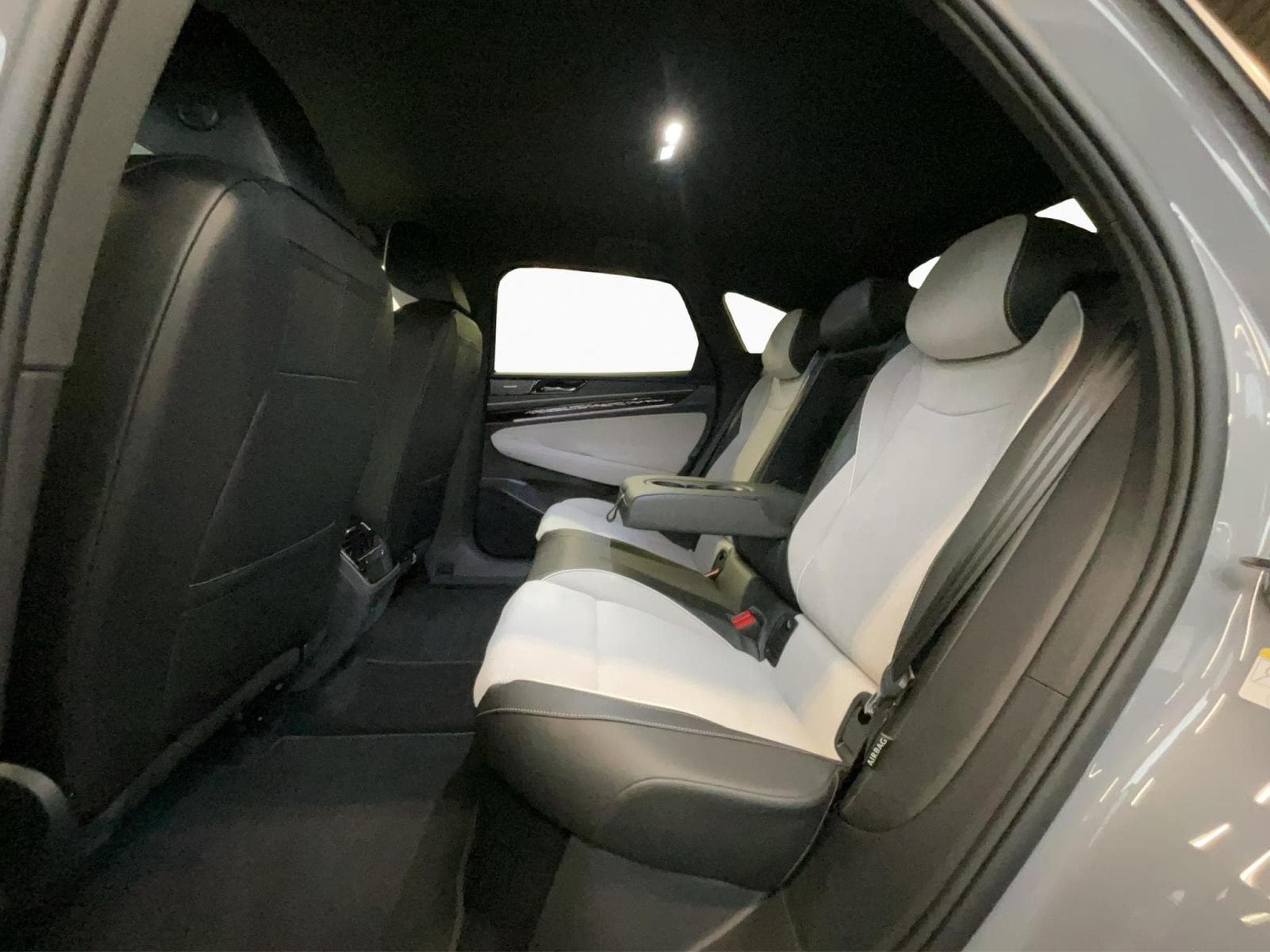 VW ID.7 Zertifikat+77kWh+Pro+P.Ext.+P.Int.+Navi (2024) - Foto 19