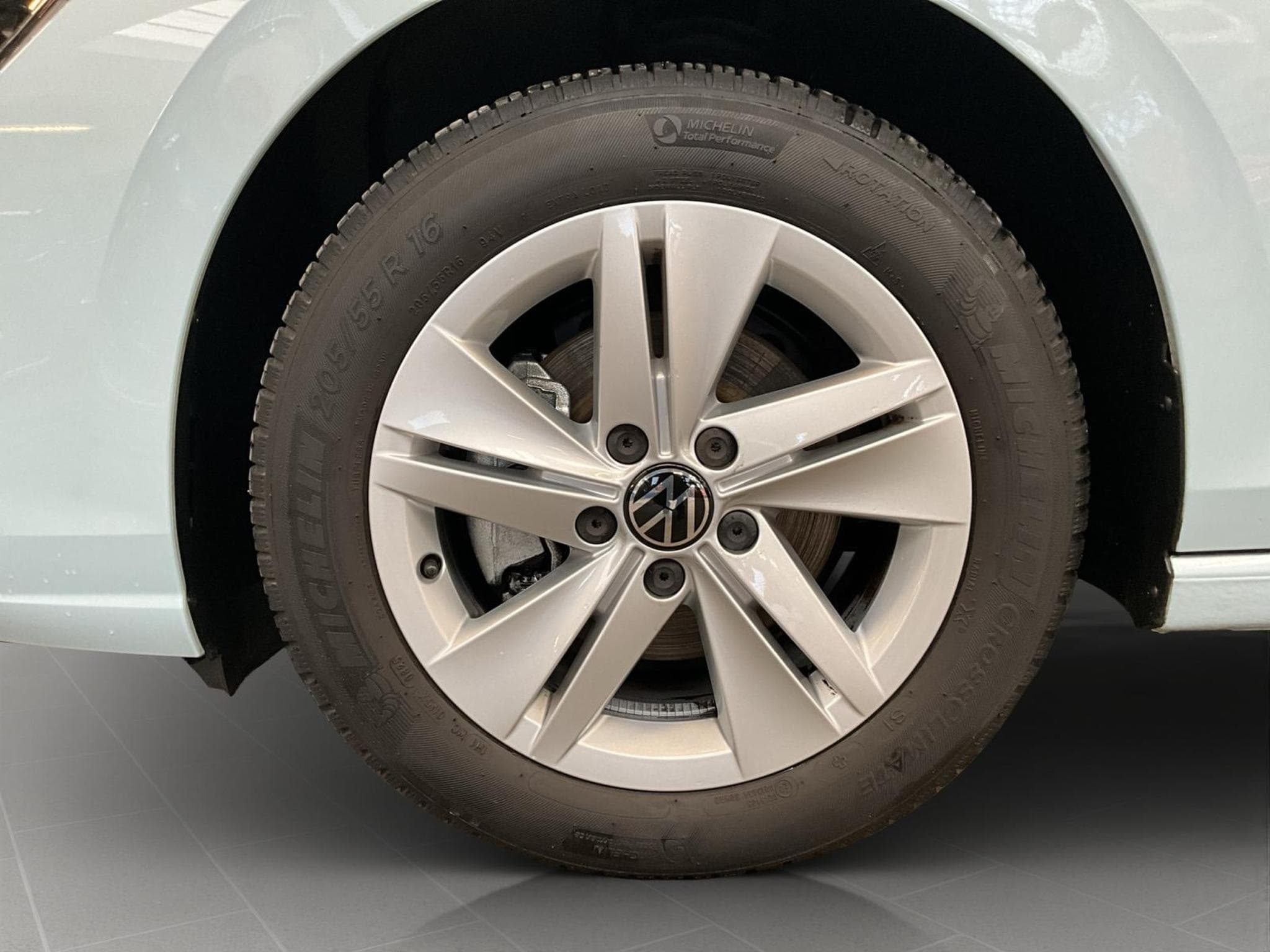 VW Golf Life+DSG+LED+NAVI (2025) - Photo 7