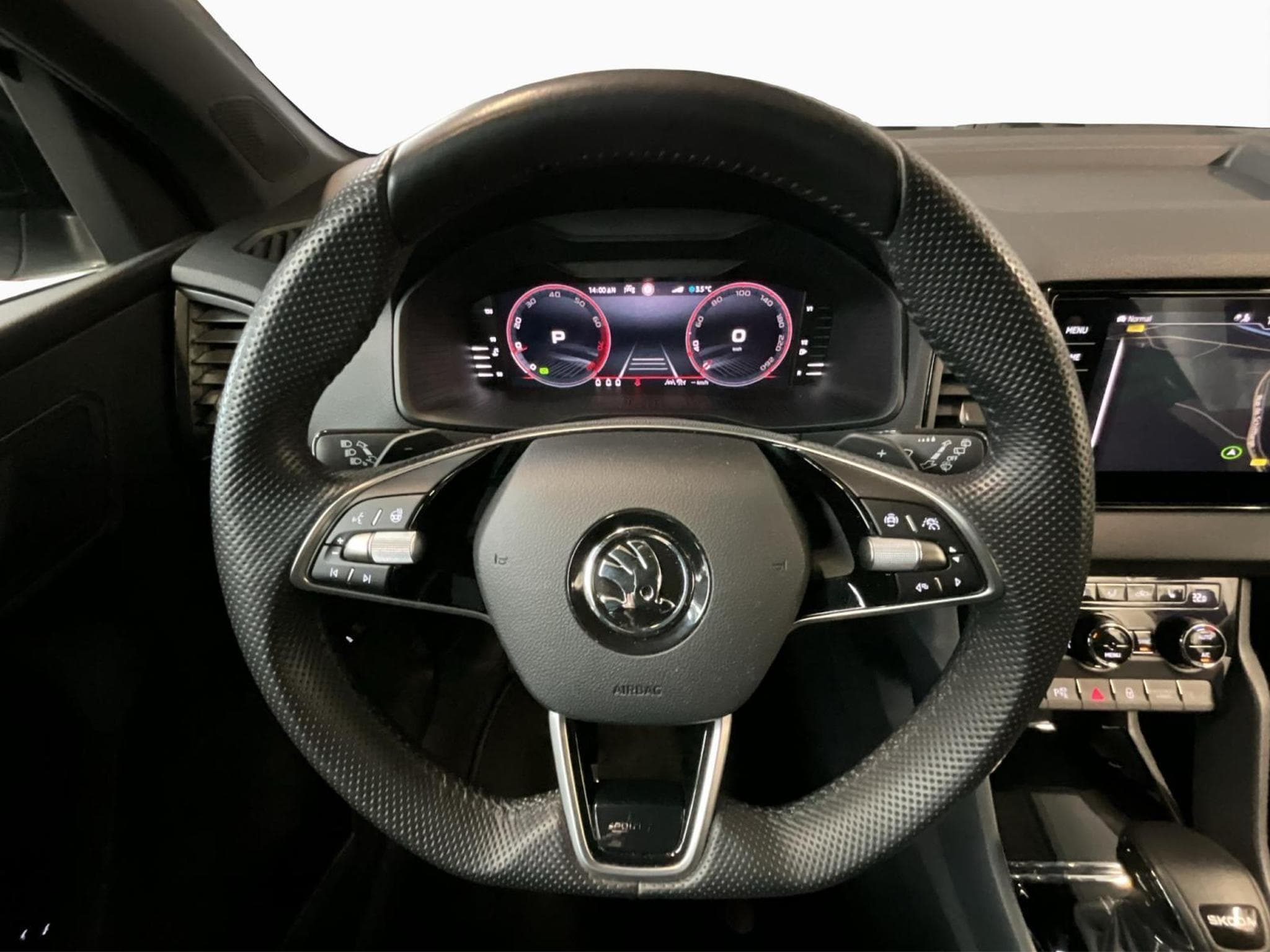 Skoda Karoq Sportline+DSG (2024) - Foto 10